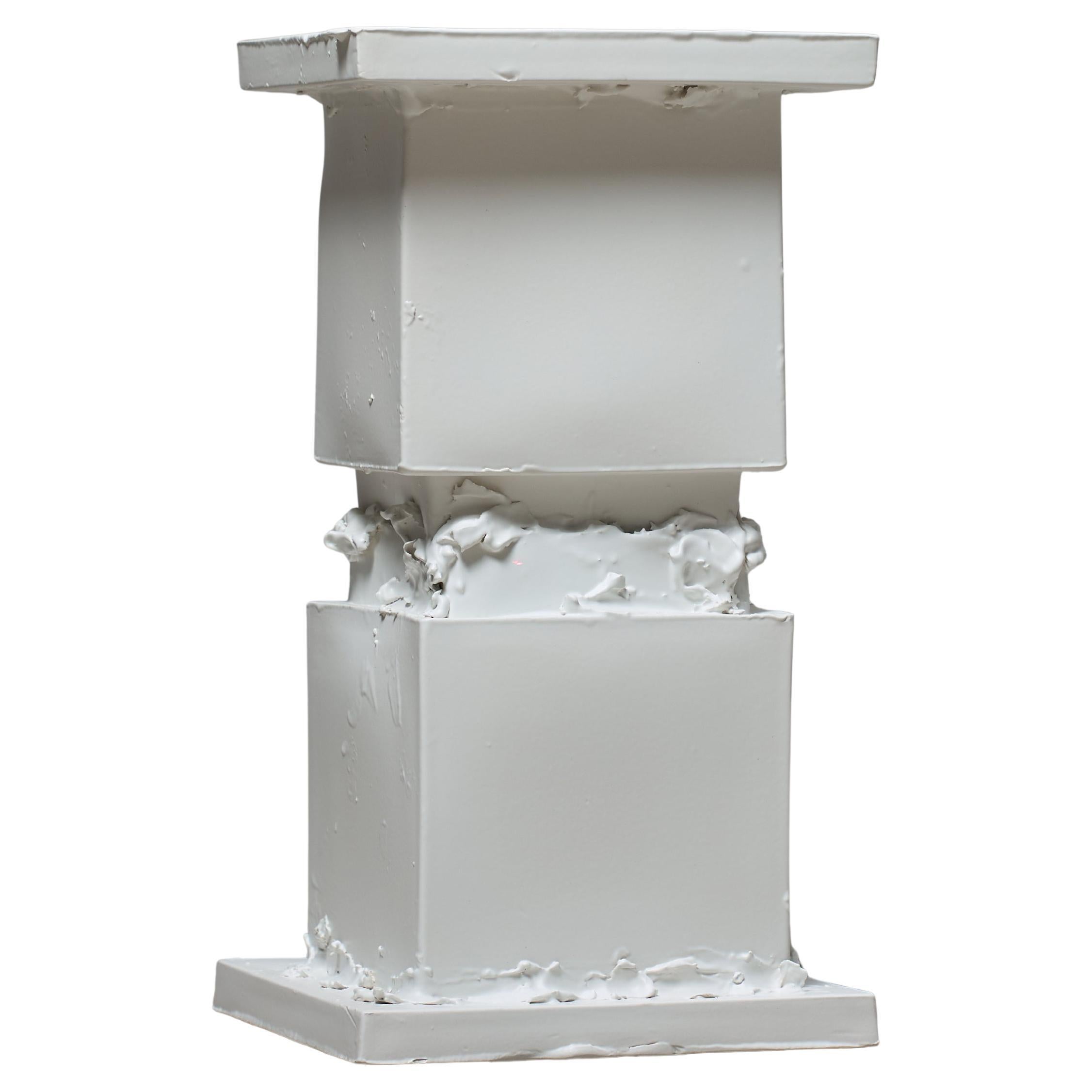 Table d'appoint sculptée à la main (formes carrées)