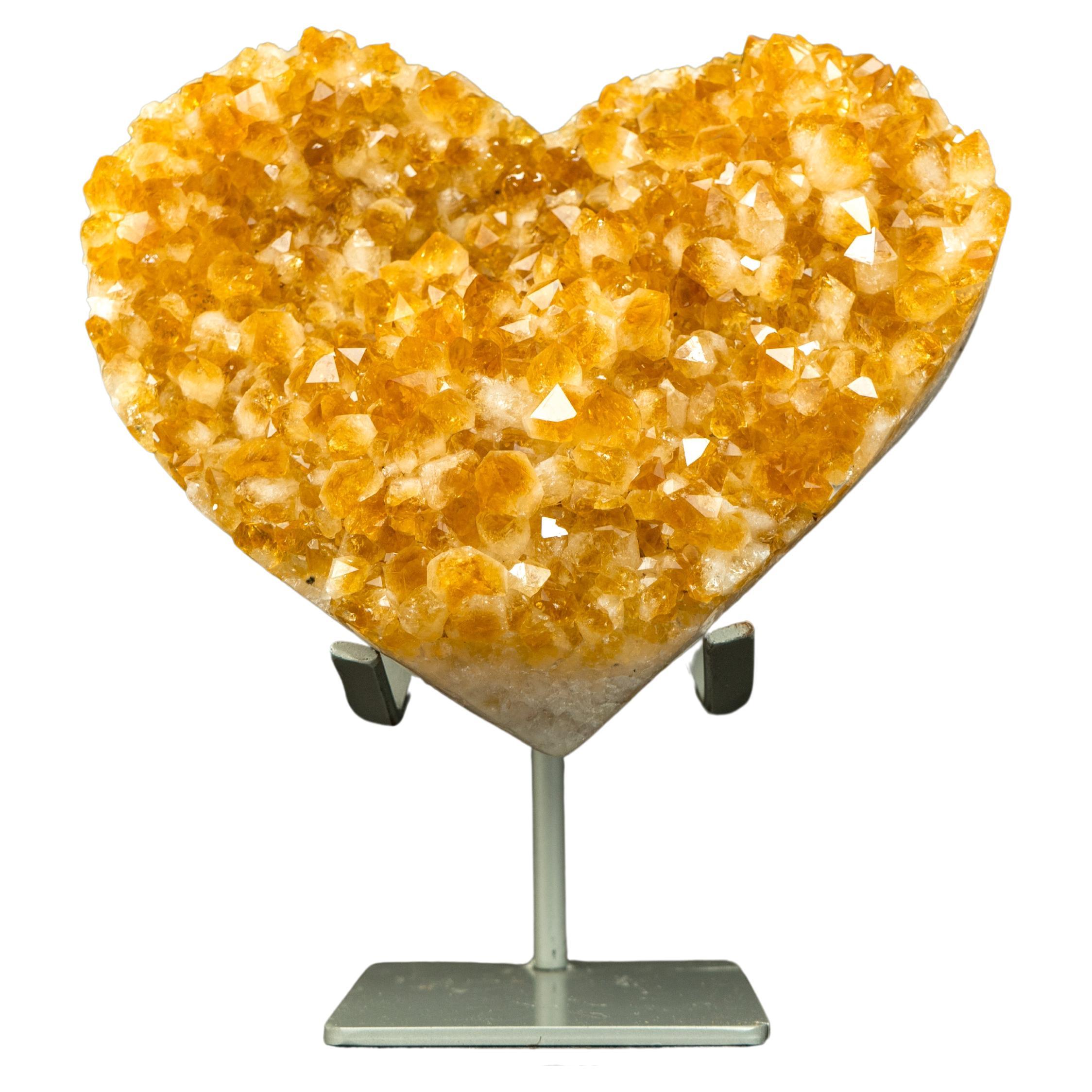 Corazón de cristal de citrino esculpido a mano con druzy de citrino naranja dorado
