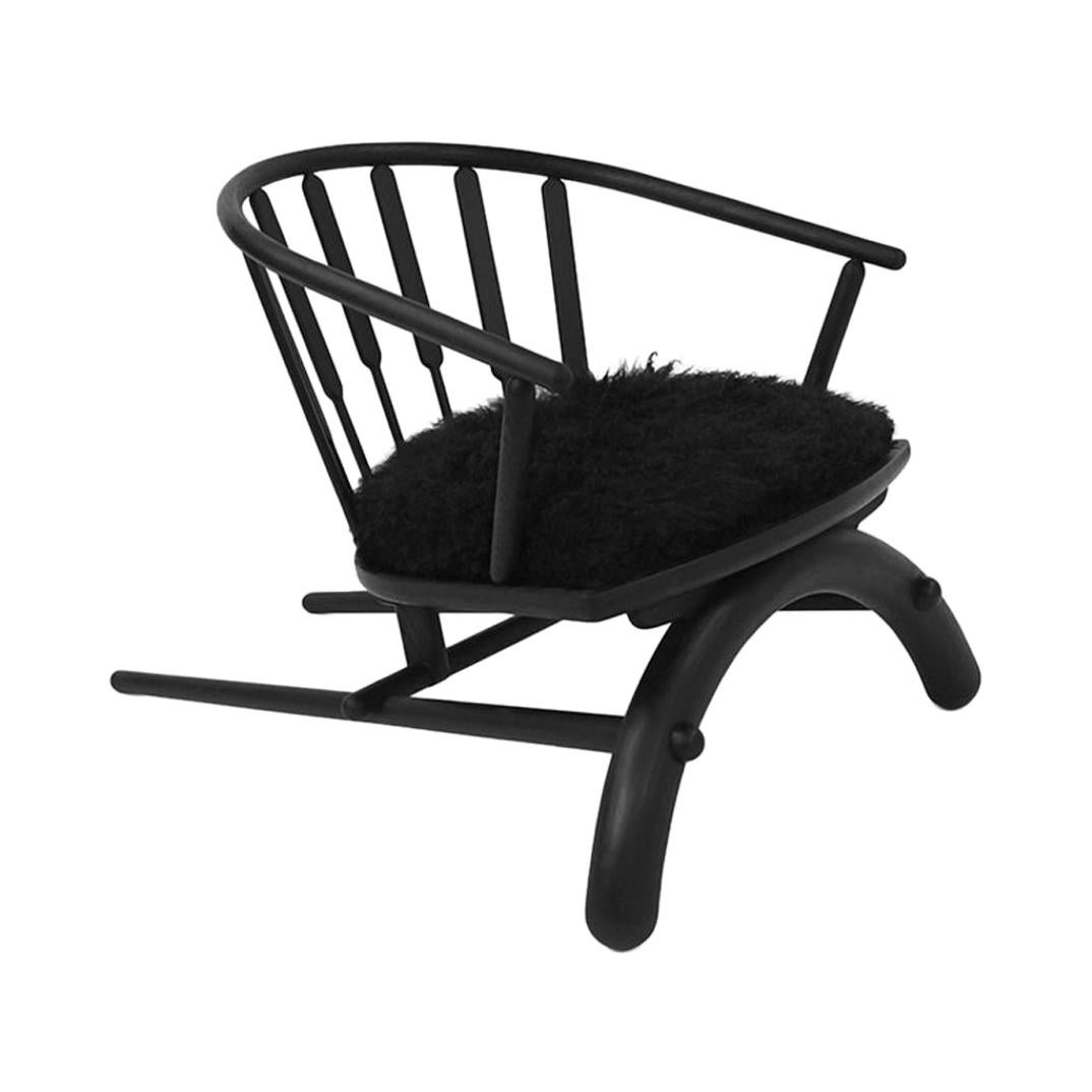 Handgefertigter „Rainbow-Stuhl“ mit niedriger Rückenlehne, Nicholas Hamilton Holmes im Angebot