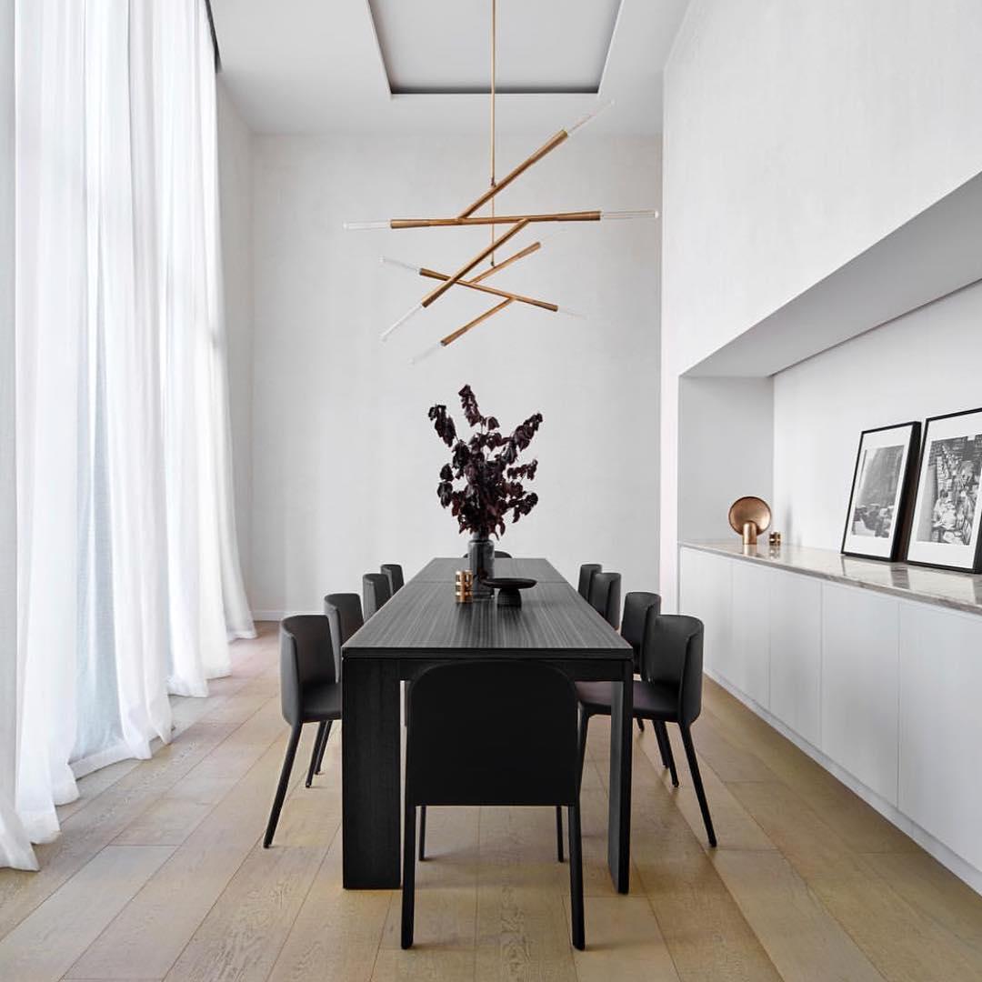 XXIe siècle et contemporain Lampe à suspension simple en bronze foncé, sculptée à la main par Christopher Boots en vente