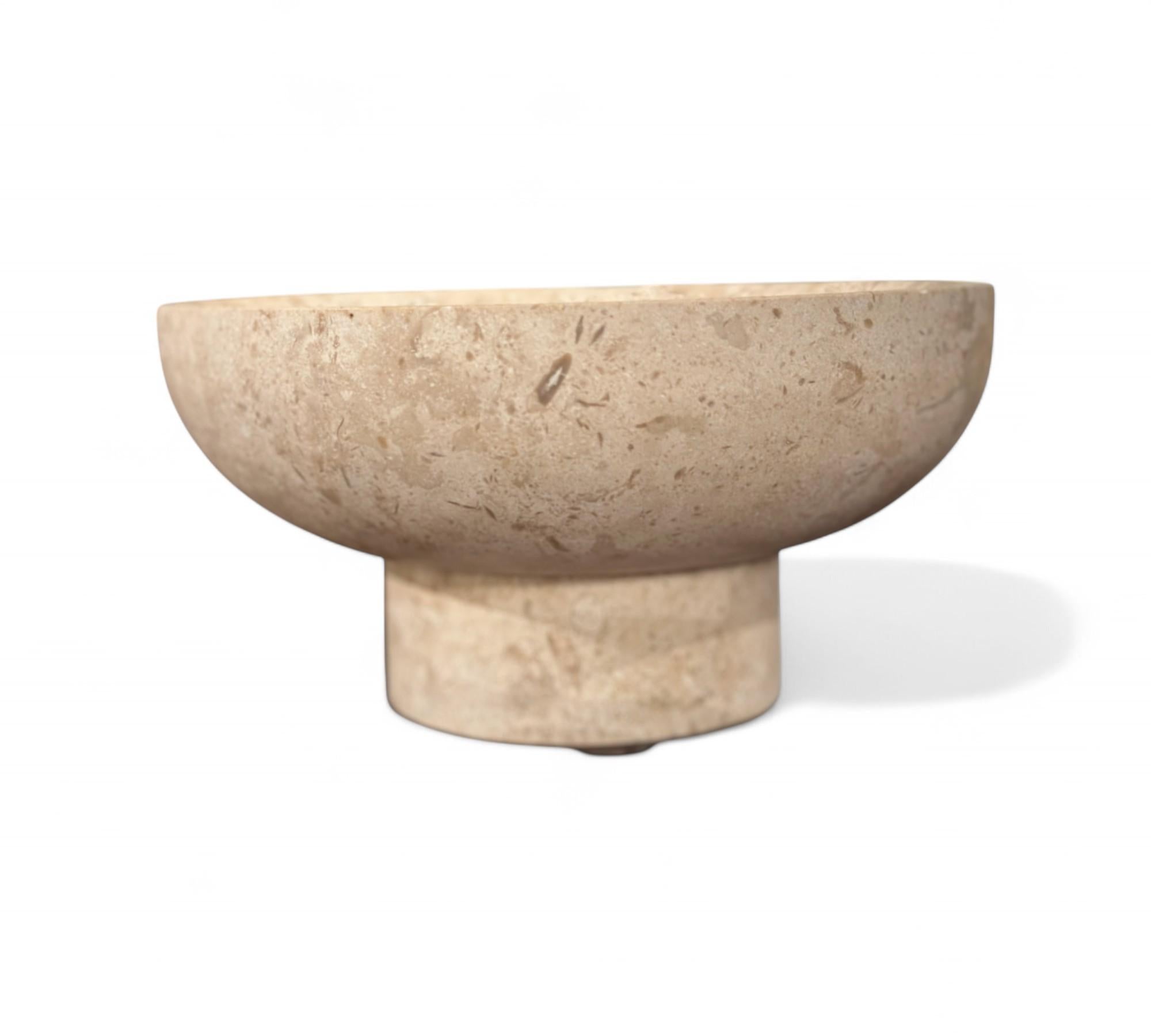 Hand Sculpted Vase Crafted from Mayan Travertine by Taller Maya, 2024 im Angebot 2
