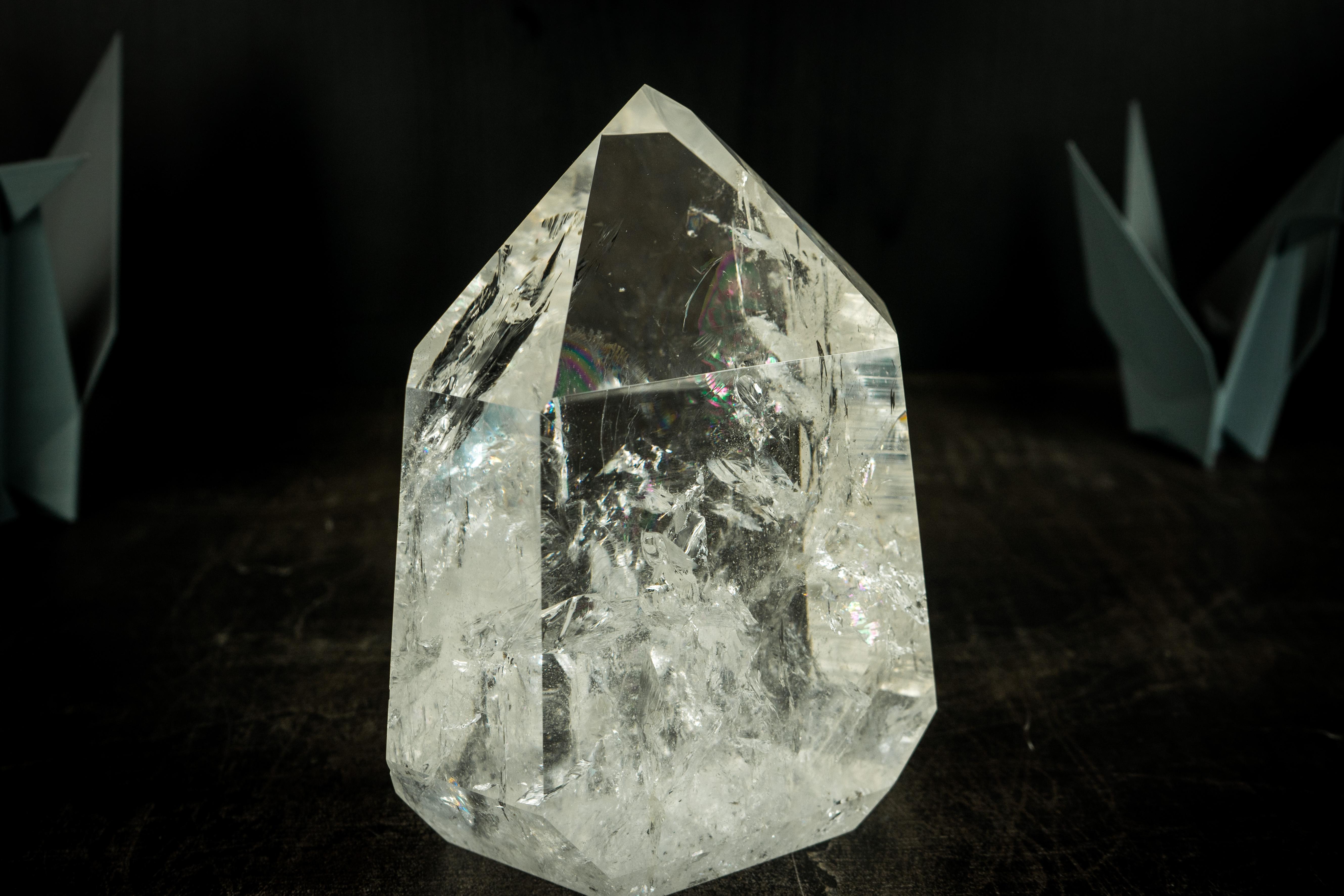Torre di cristallo trasparente scolpita a mano, generatore di Diamantina, Brasile in vendita 6