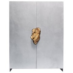 Mobile in alluminio cerato scolpito a mano, legno dorato simile alla pietra di Pierre De Valck