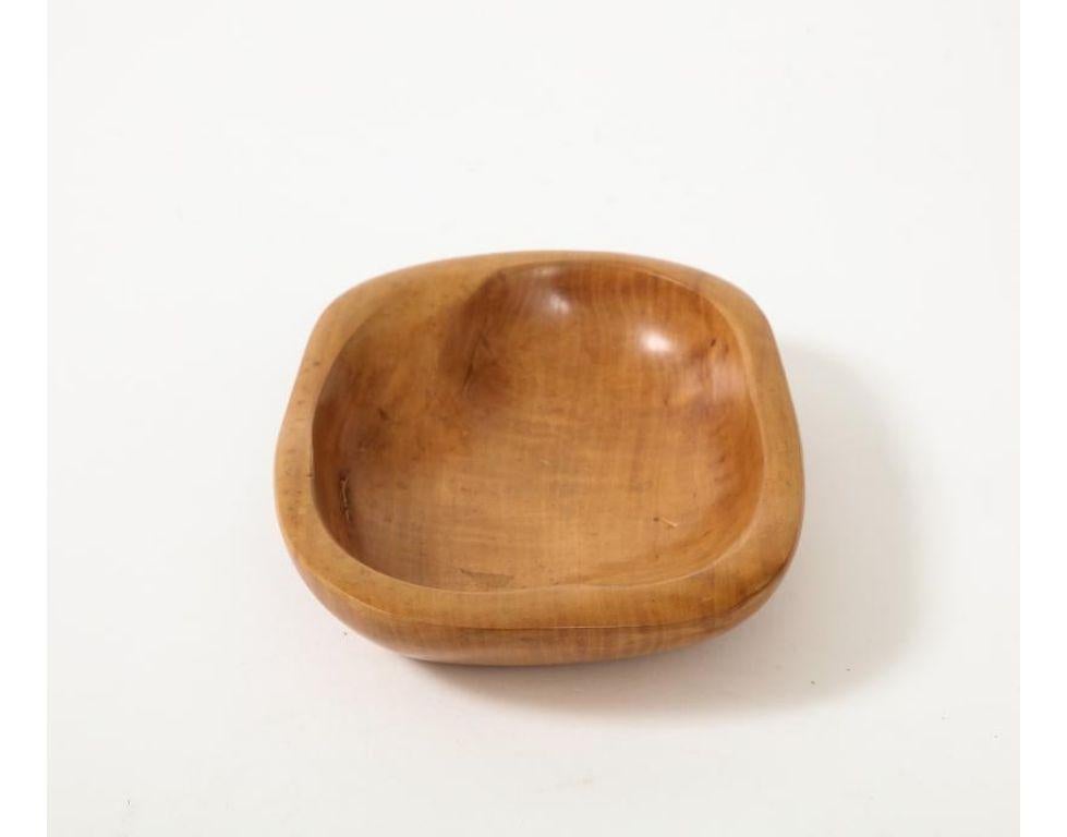 Hand-Sculpted Wooden Dish by Odile Noll, c. 1950 In Good Condition For Sale In New York City, NY