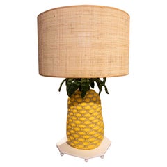 Lampada ananas cucita a mano con base in lana e ferro