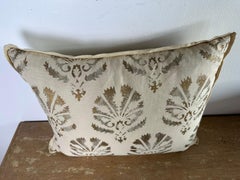 Oreiller en lin peint au pochoir à la main