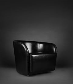 Handgestickter Queens-Sessel aus Leder von Madheke