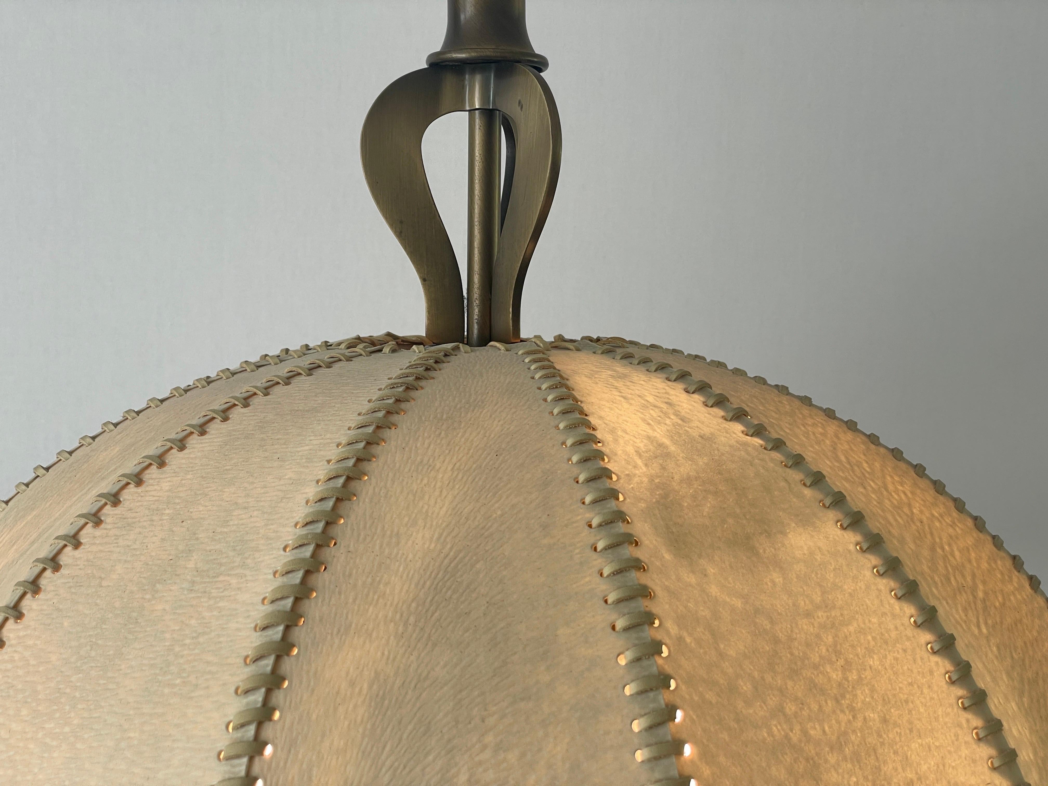 Lampada a sospensione regolabile in ottone e paralume in pelle cucito a mano, anni '60, Germania in vendita 13