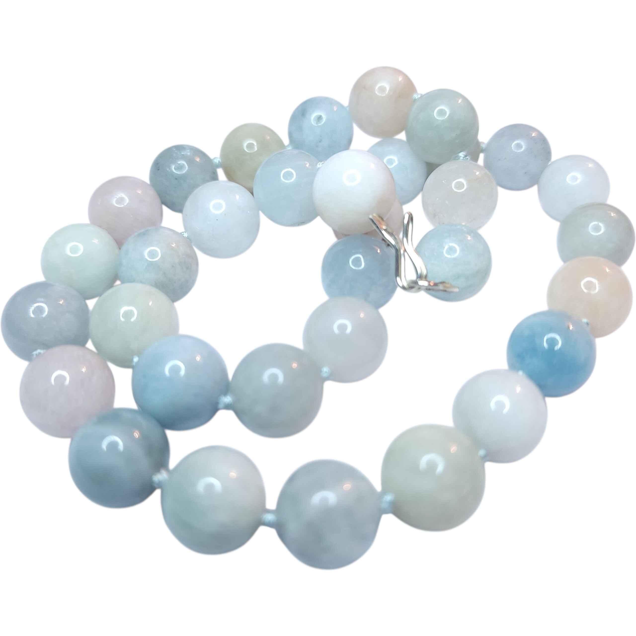 Collana di perle di morganite naturale intrecciate a mano in morbidi toni pastello In condizioni buone in vendita a Milford, DE