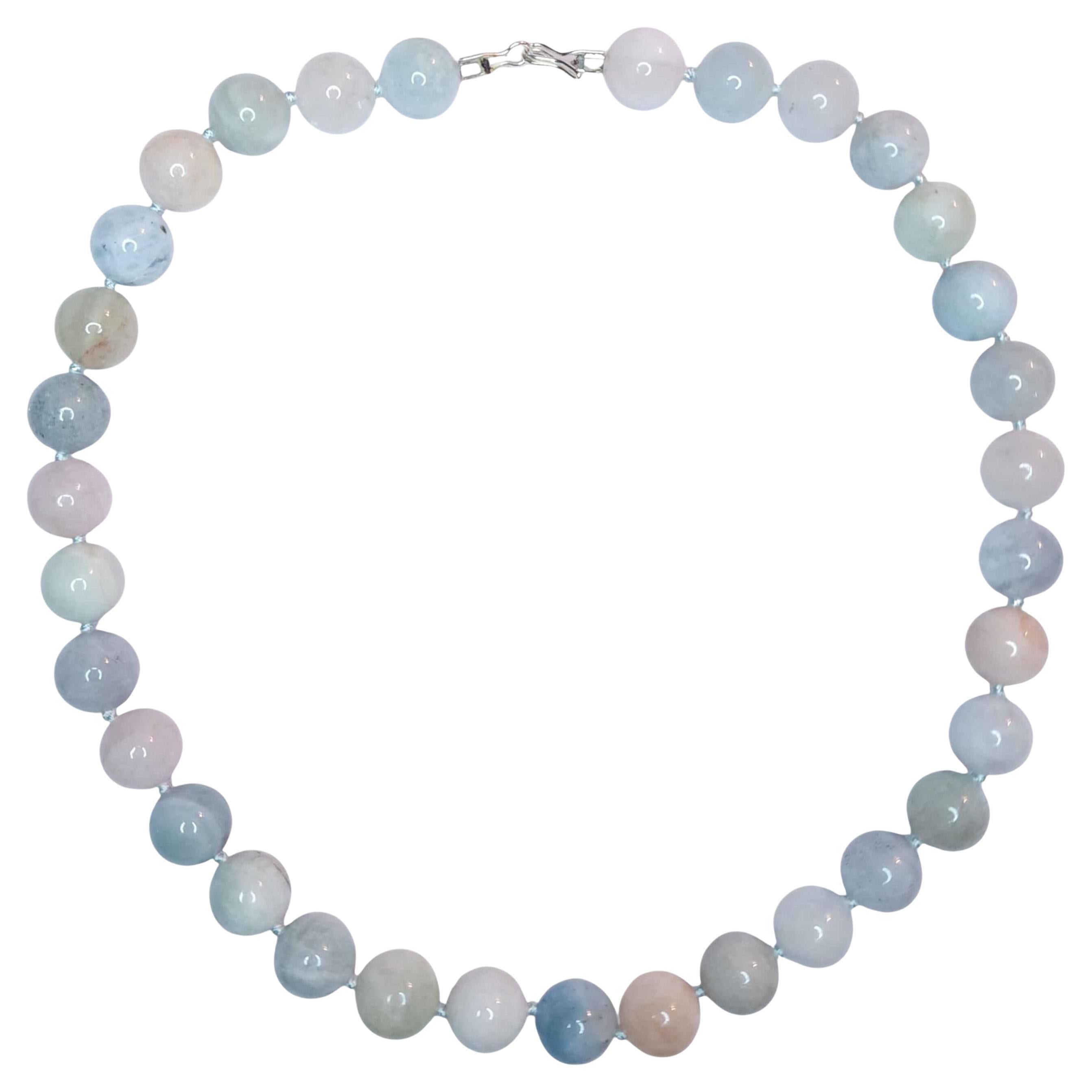 Collana di perle di morganite naturale intrecciate a mano in morbidi toni pastello in vendita