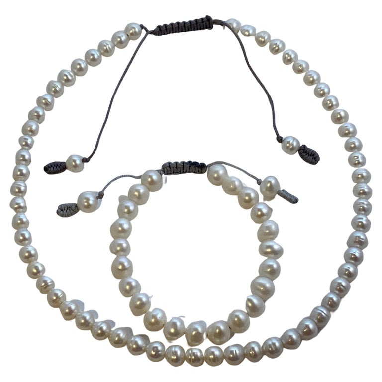 HandStrung Pearl Necklace and Bracelet Set For Sale at 1stDibs