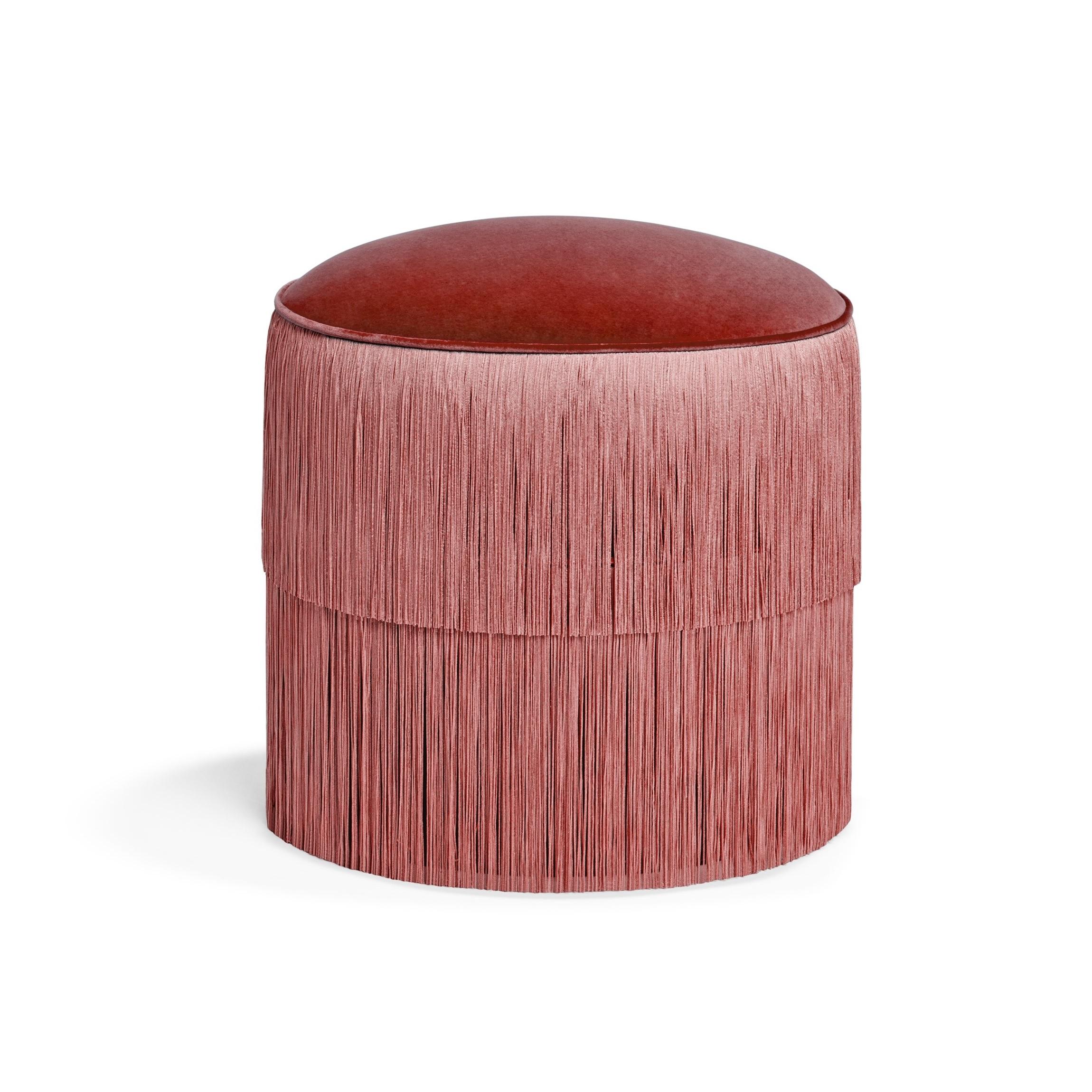 Moderne Tabouret à franges fait main proposé en velours en vente
