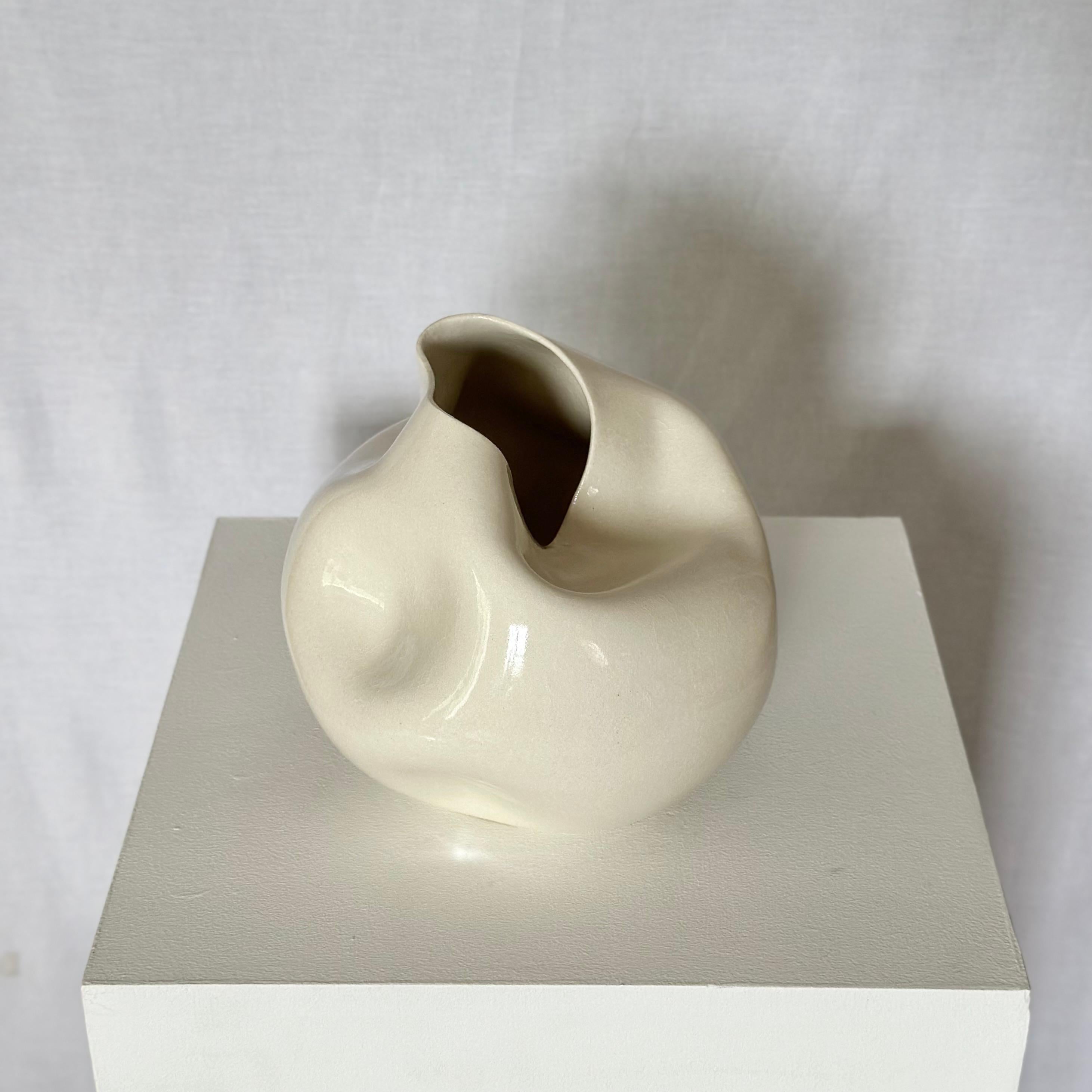 Hand thrown art piece by Jossolini In New Condition For Sale In Oslo, NO