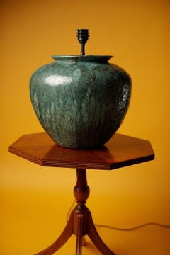 Lampada da tavolo in ceramica minerale smaltata color verde acqua fatta a mano, Vietnam Artisan Wood