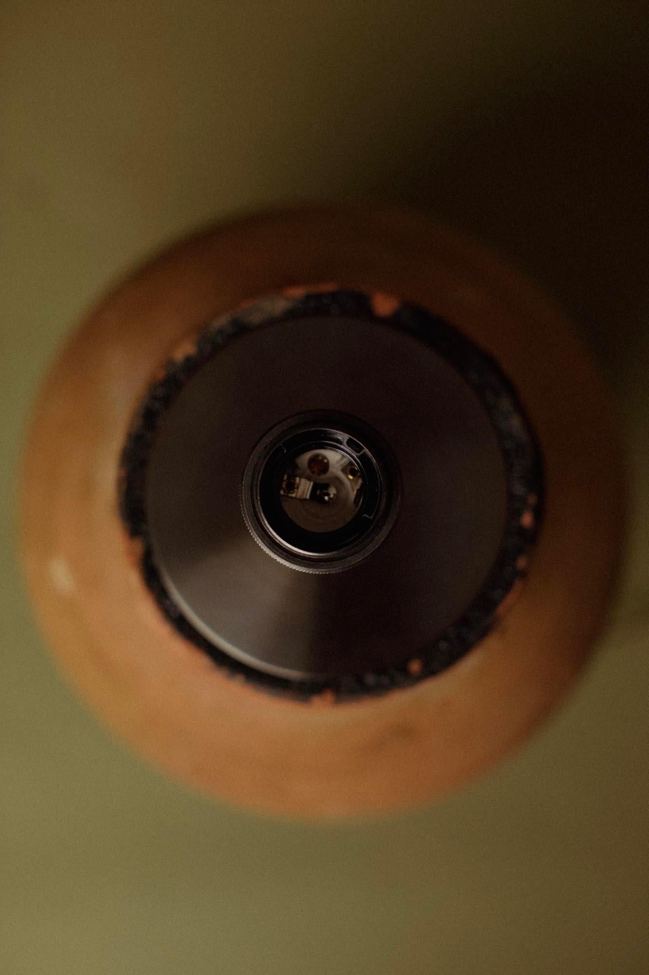 Lámpara de Mesa de Cerámica Turca Tallada a Mano Siglo XX Antiguo Tallado a mano en venta