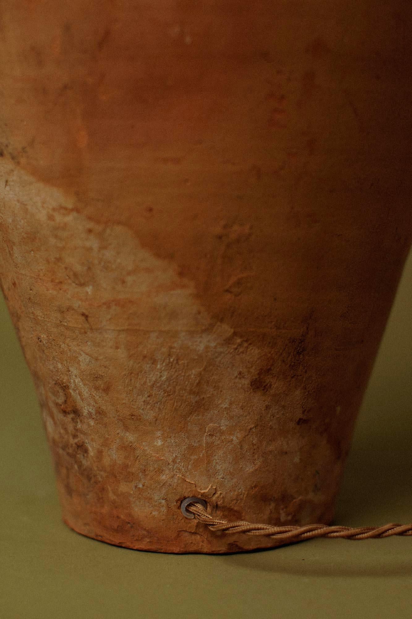 Lámpara de mesa de terracota turca hecha a mano Siglo XX Antiguo en Bueno estado para la venta en London, GB