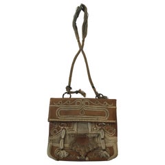 Sac à bandoulière marocain en cuir africain tribal travaillé à la main