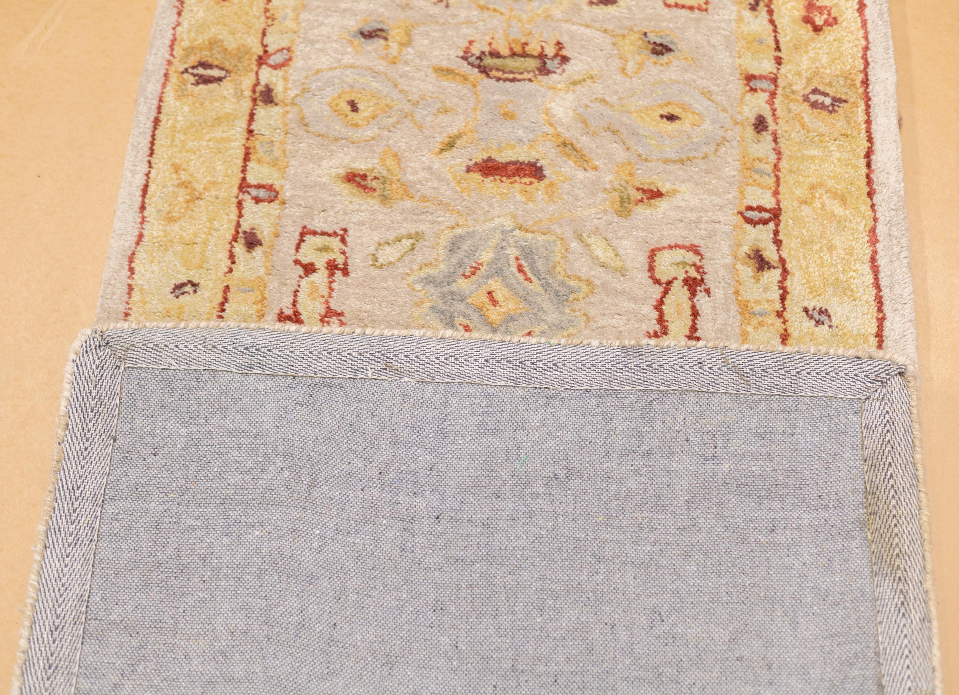 Tapis long en laine tuftée à la main 2'3'' x 9'11'' en vente 1