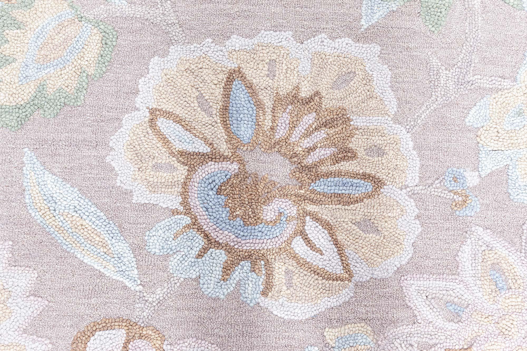 Alfombra de inspiración tradicional moderna tejida a mano por Doris Leslie Blau Siglo XXI y contemporáneo en venta