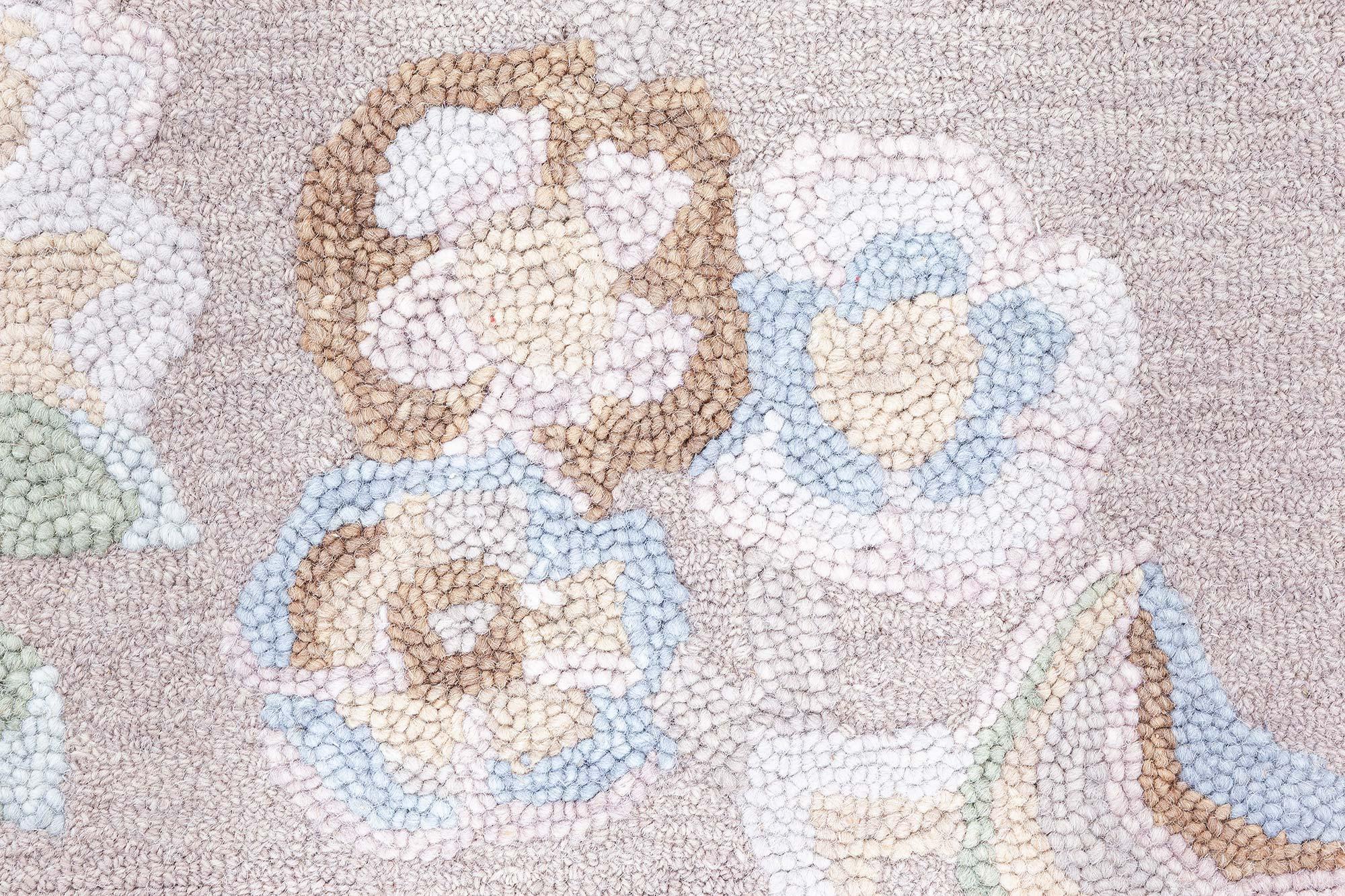 Alfombra de inspiración tradicional moderna tejida a mano por Doris Leslie Blau en venta 1