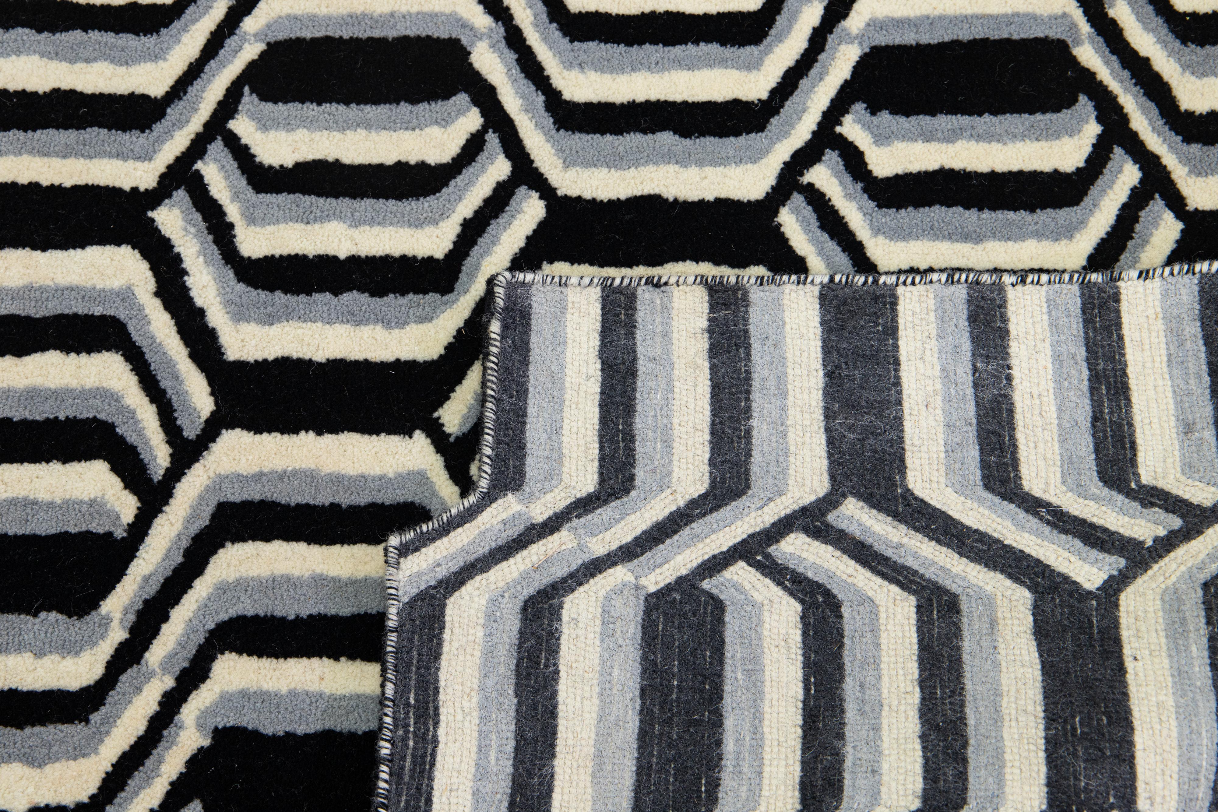 Hand-Tufted Modern Wool Rug with Freestyle’s Crisp Graphic Pattern By Apadana For Sale 2