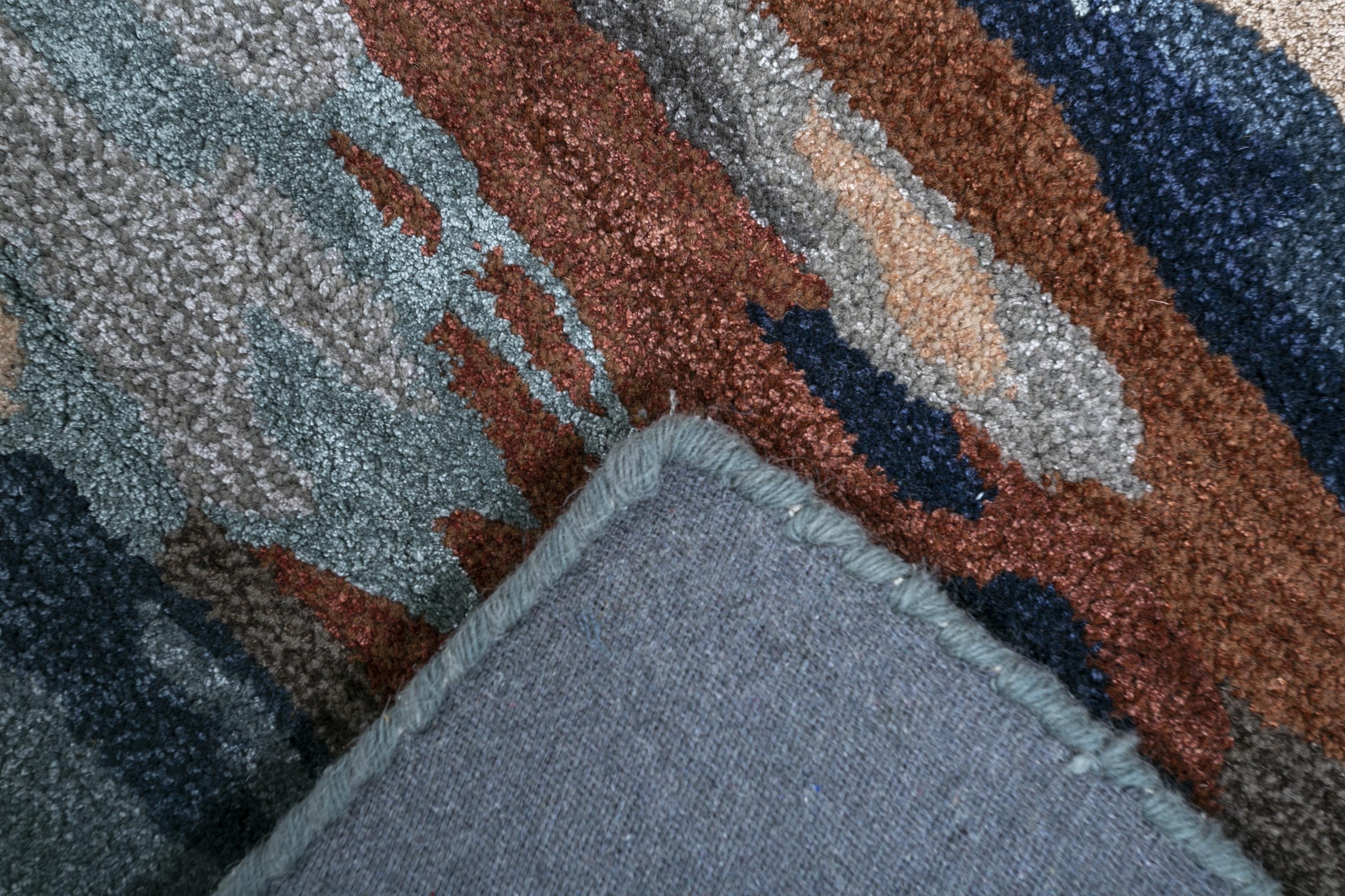 Handgetufteter Teppich aus Wolle und Viskose in Silber, Blau und Rosatönen, abstraktes Design im Zustand „Neu“ im Angebot in Milano, IT