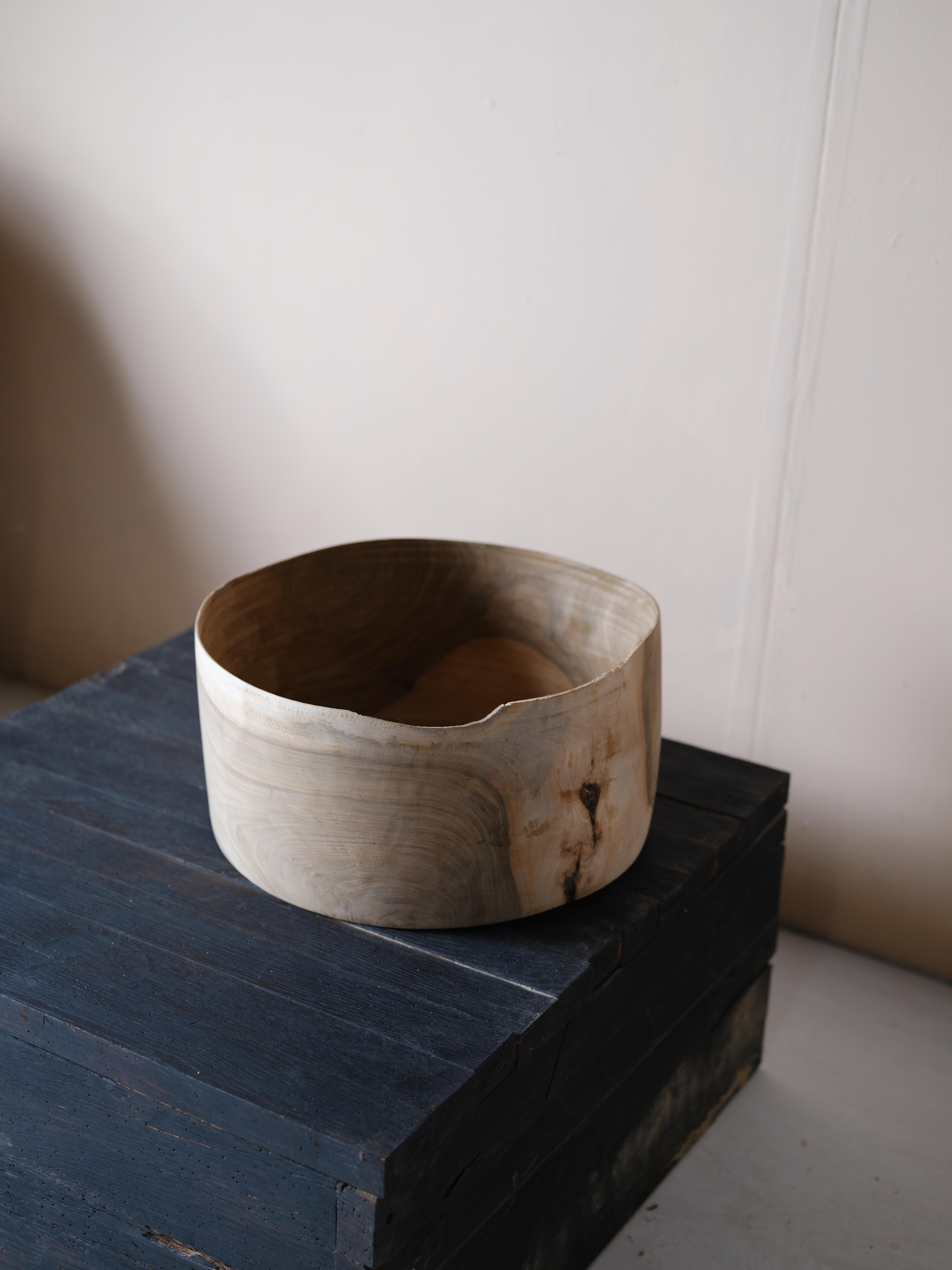 Modern Hand Turned English Walnut Bowl In Stock For Sale