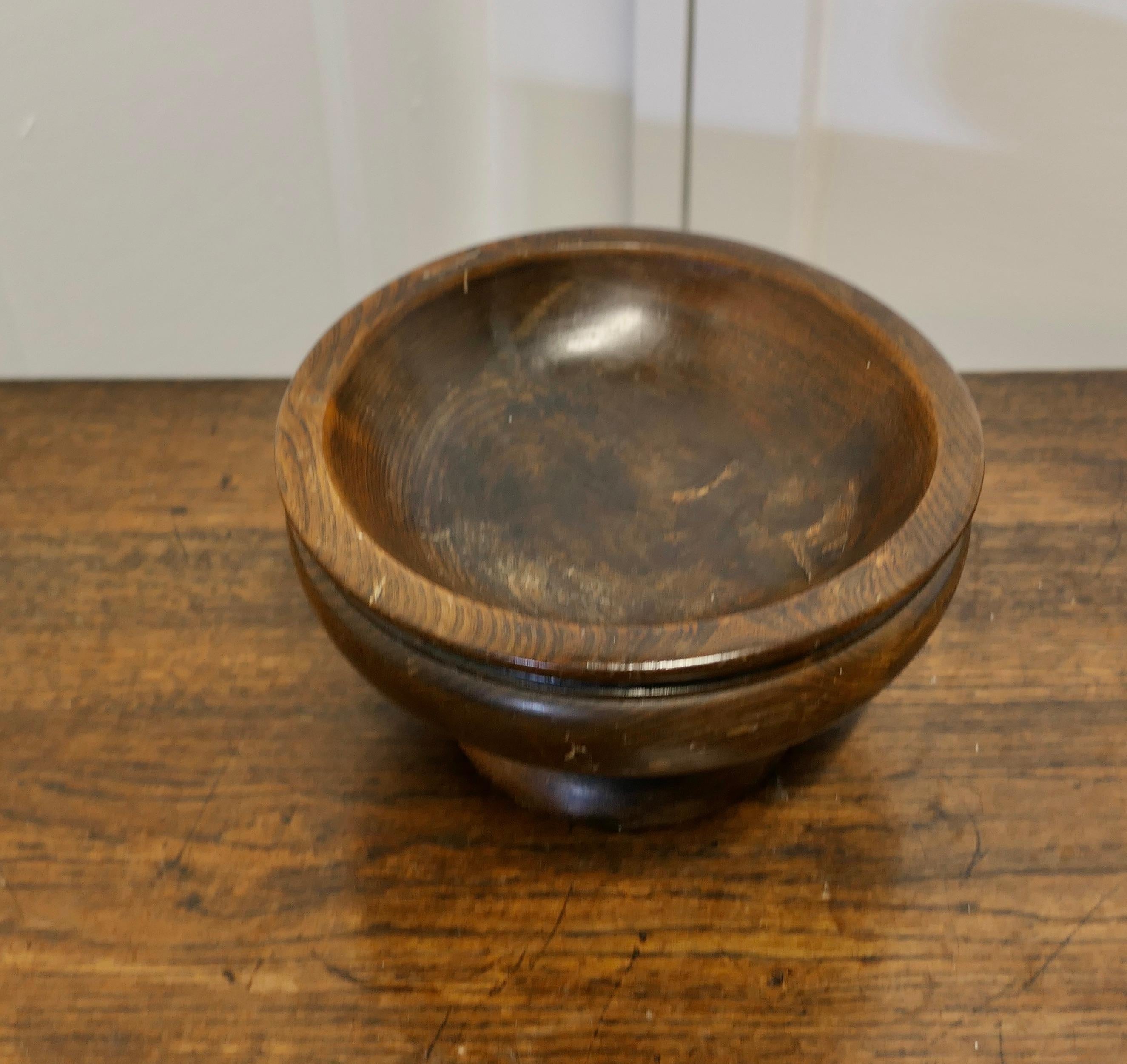 Hand Turned French Elm Wood Fruit bowl

A superb piece from Garden d’Ulysse, known for their state of the art designs, this hand turned bowl is raised on a centre column 
The bowl is 6” tall and 10” in diameter
CC153.