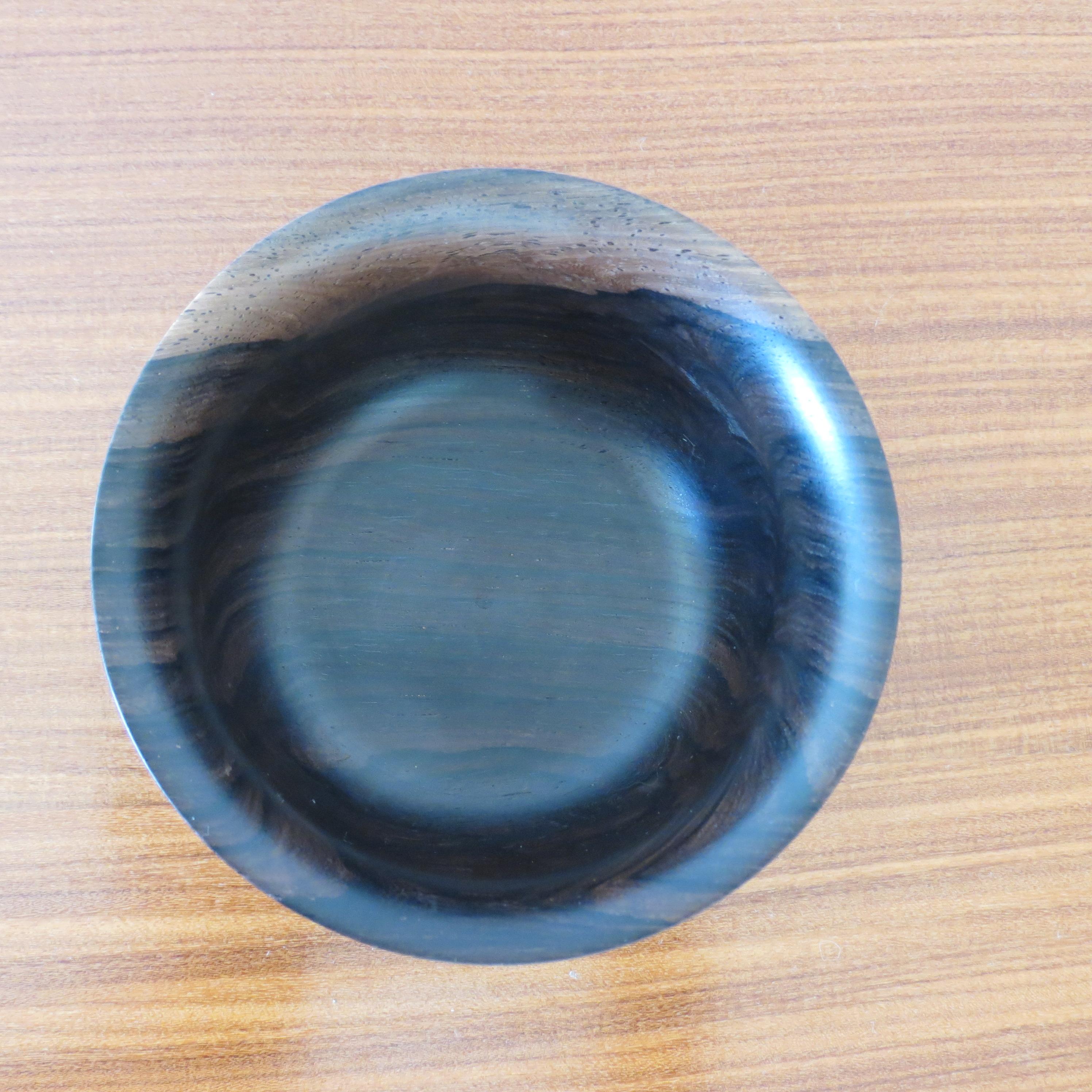 Hand-Crafted Hand Turned Pot Bowl by David Ruse 1990s For Sale