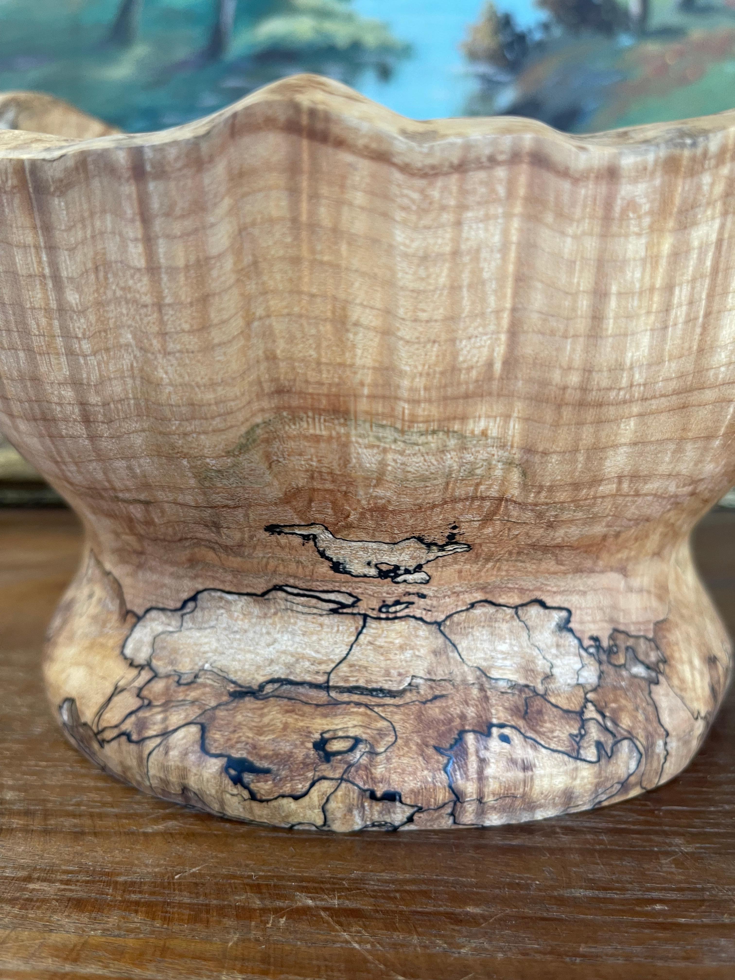 Érable Bol à piédestal en érable à sucre spalté tourné à la main, Wisconsin Artisan, 2018 en vente