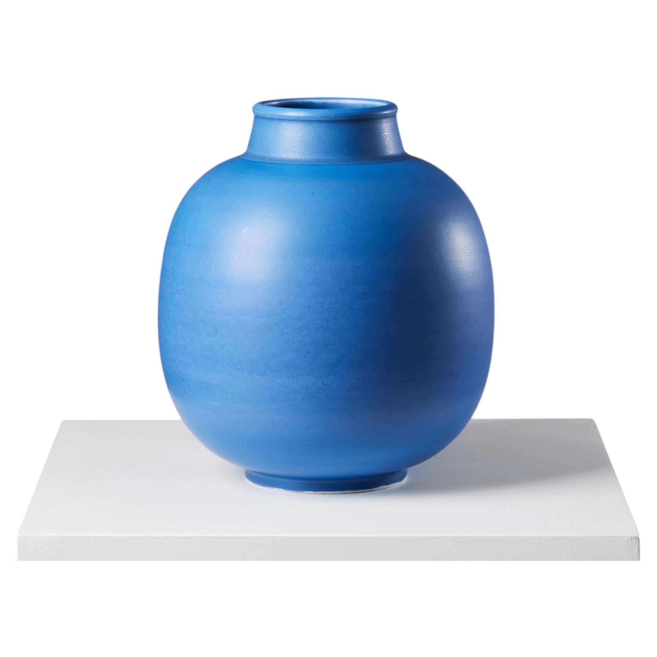 Hand-turned Vase designed by Gertrud Lönegren for Rörstrand, Sweden, 1930s-40s
