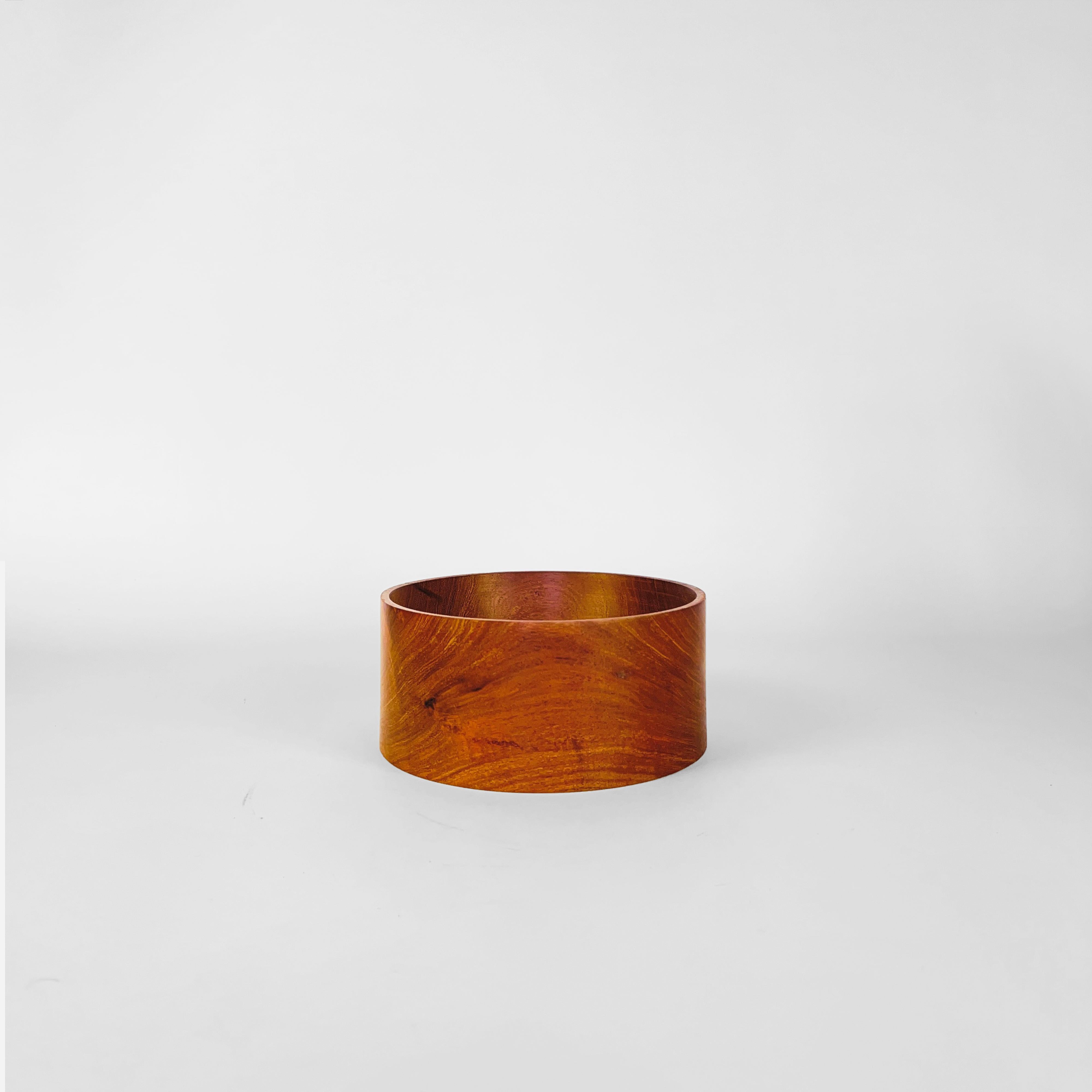 Hand-turned wooden bowl by Alta Pampa, Argentina.
The piece is made in Quebracho (Hardwood). The smooth finish reveals the material beautiful grain.
Stamped on the base.