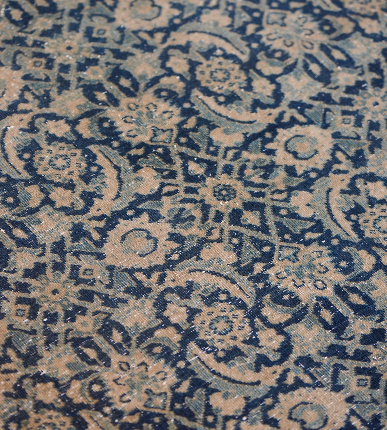 Laine Tapis Tabriz authentiquement persan tissé à la main, Antiquités, vers 1900, motif Herati bleu en vente