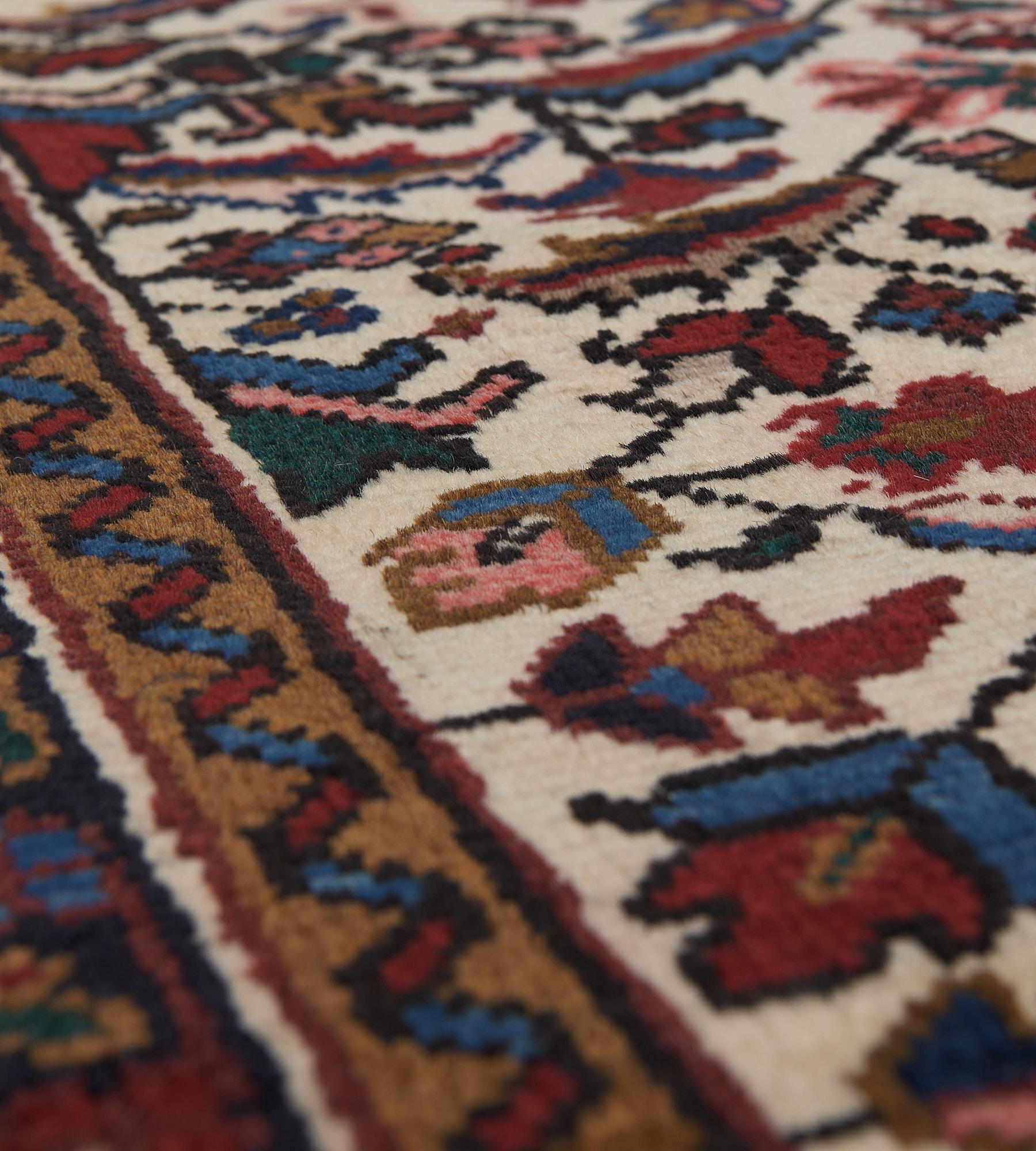 Hand-Woven Antique Floral Wool Persian Heriz Runner For Sale 1