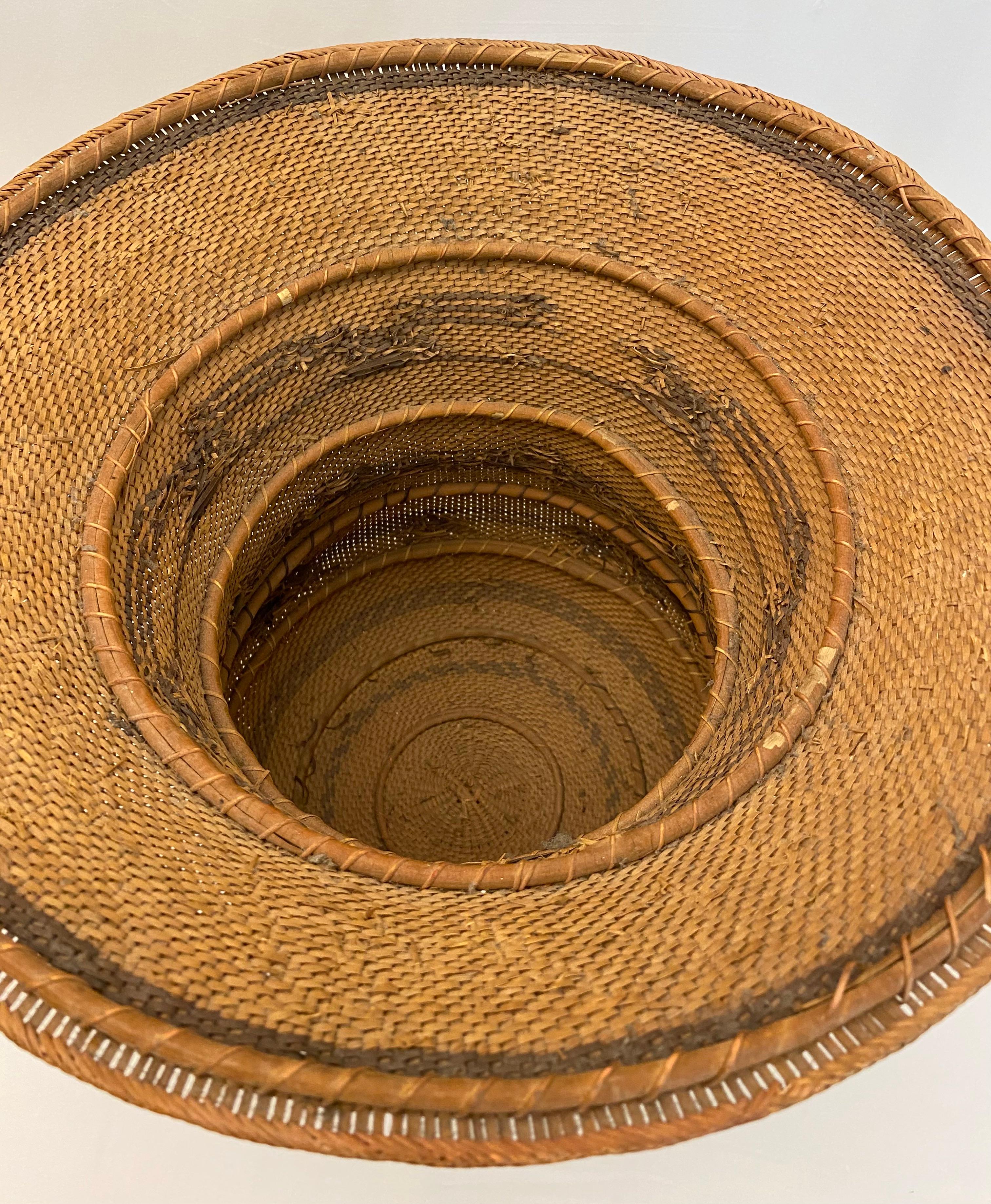 Hand Woven Basket by the Tribal People of the Amazon  In Good Condition In Miami, FL