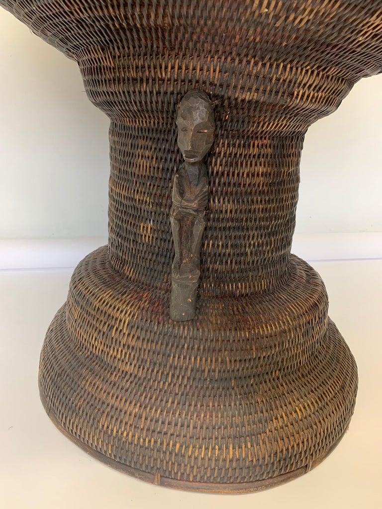 Hand Woven Side Table / Basket with Hand Carved Details For Sale at 1stDibs