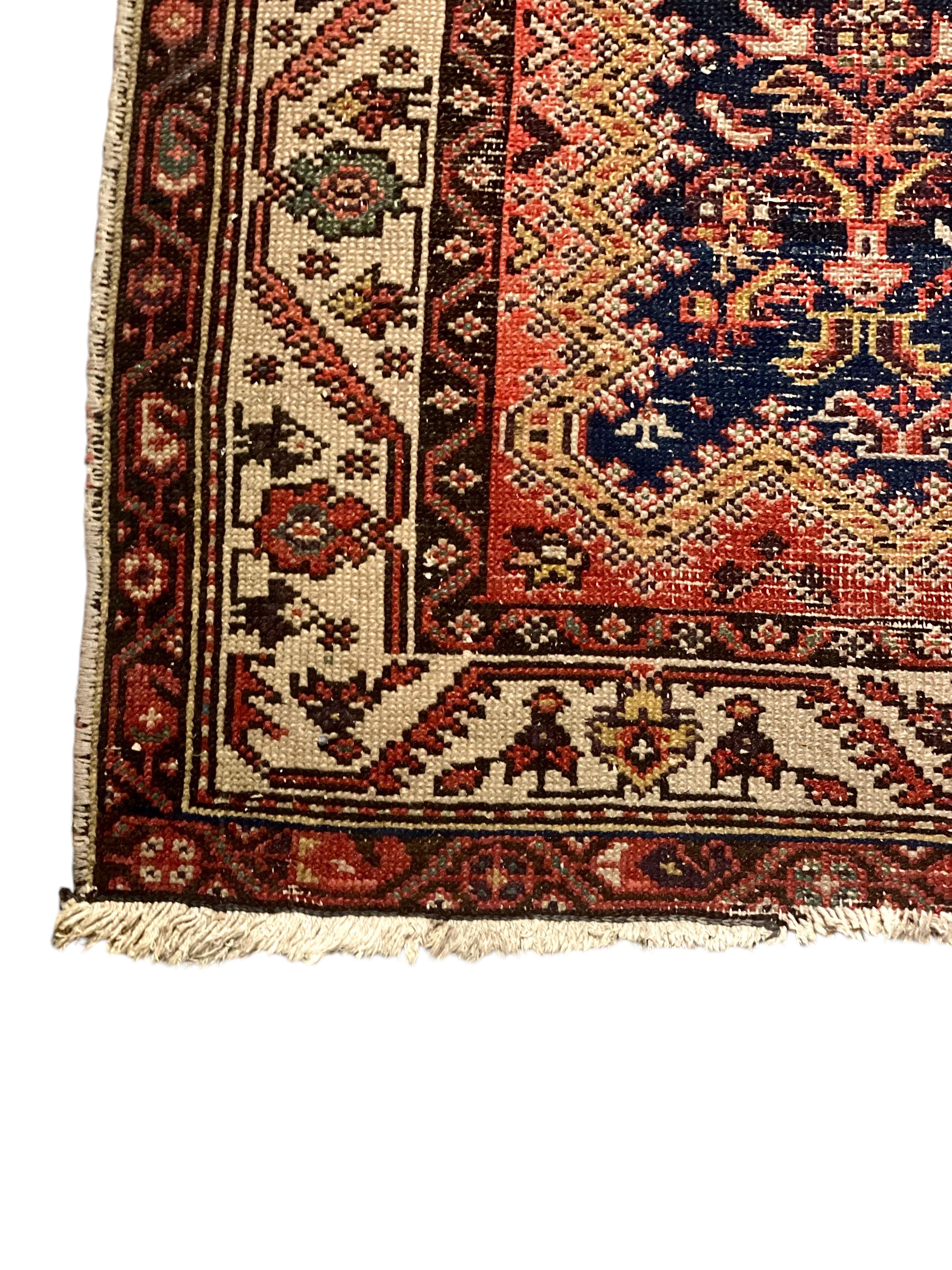 Handgewebter kaukasischer Läufer (Asiatisch) im Angebot
