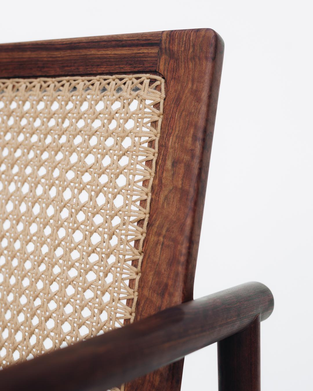 Coton Chaise contemporaine tissée à la main en Wood Wood Tropical Chechén en vente