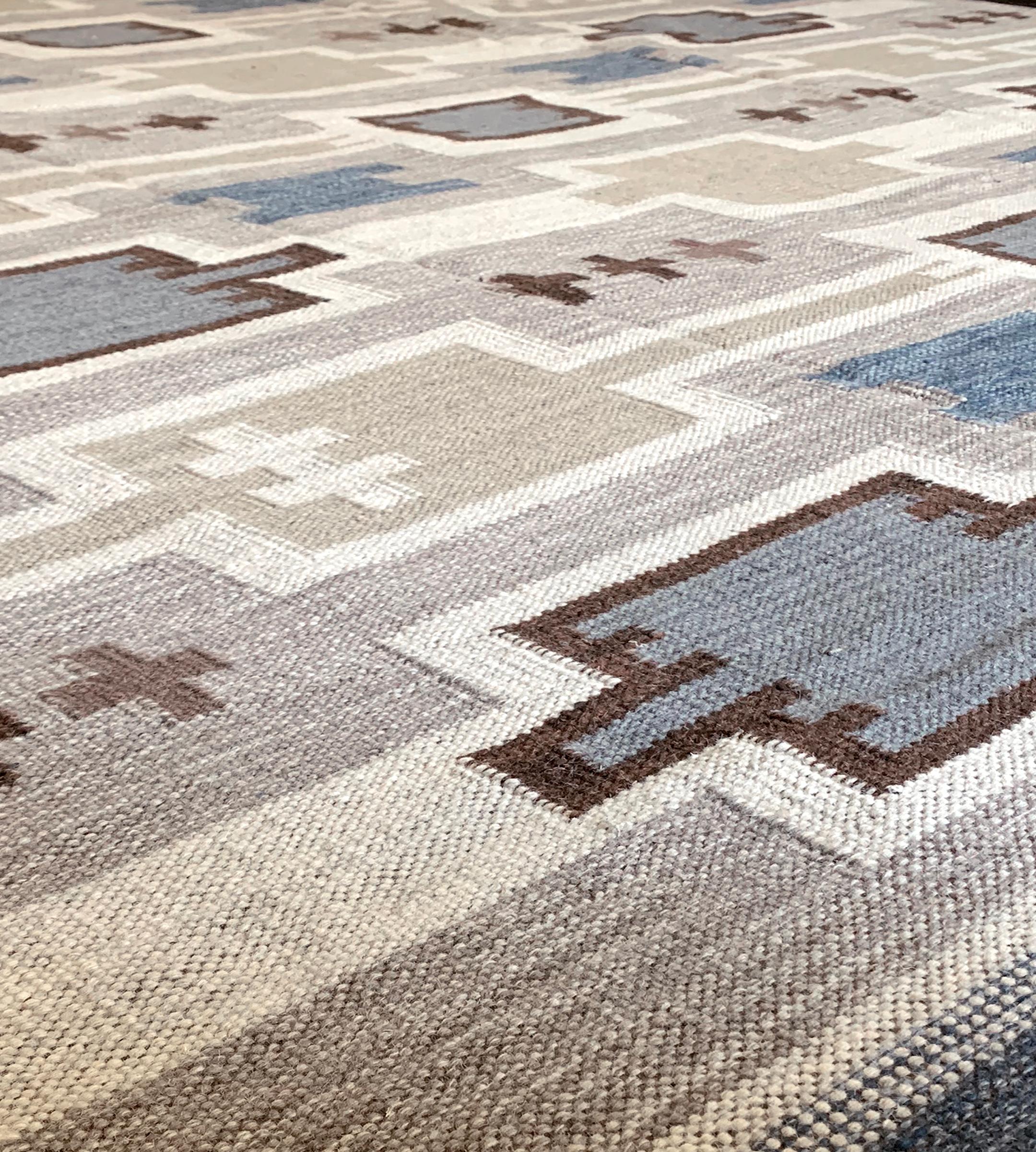 Handgewebte Contemporary Wool Swedish Style Flat-Weave (21. Jahrhundert und zeitgenössisch) im Angebot