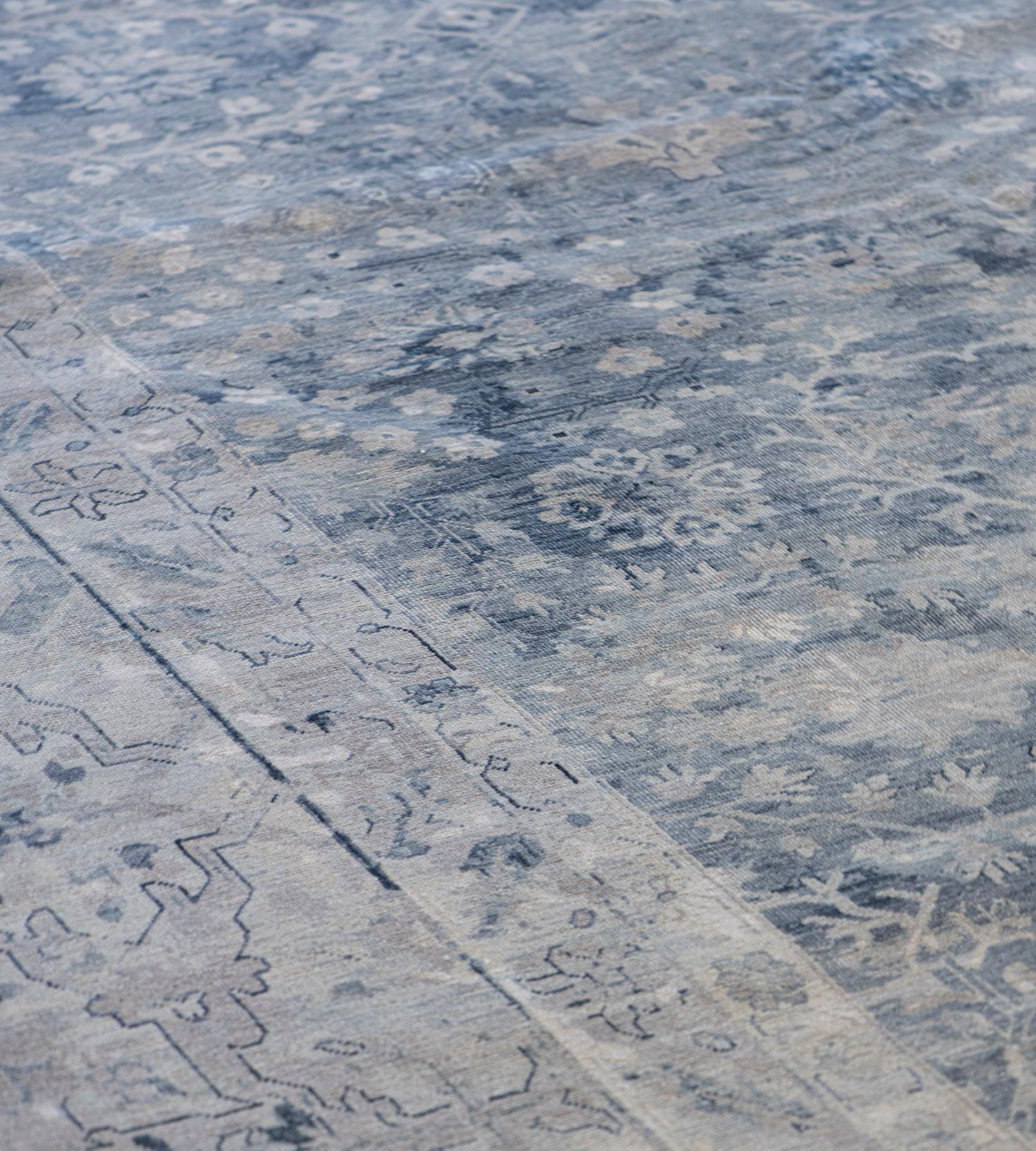 Handwoven Contemporary Wool Tabriz Inspired Rug In New Condition For Sale In West Hollywood, CA