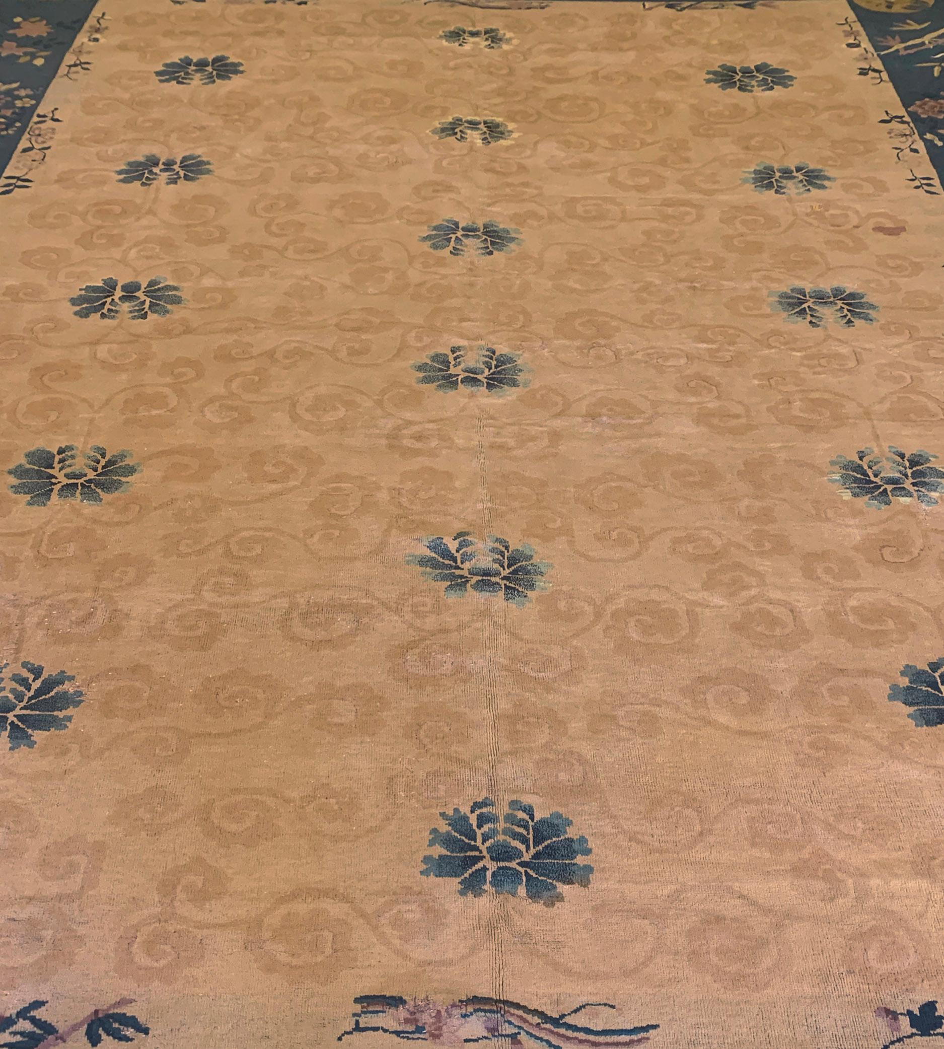 Handwoven Early 20th Century Wool Chinese Rug In Good Condition For Sale In West Hollywood, CA