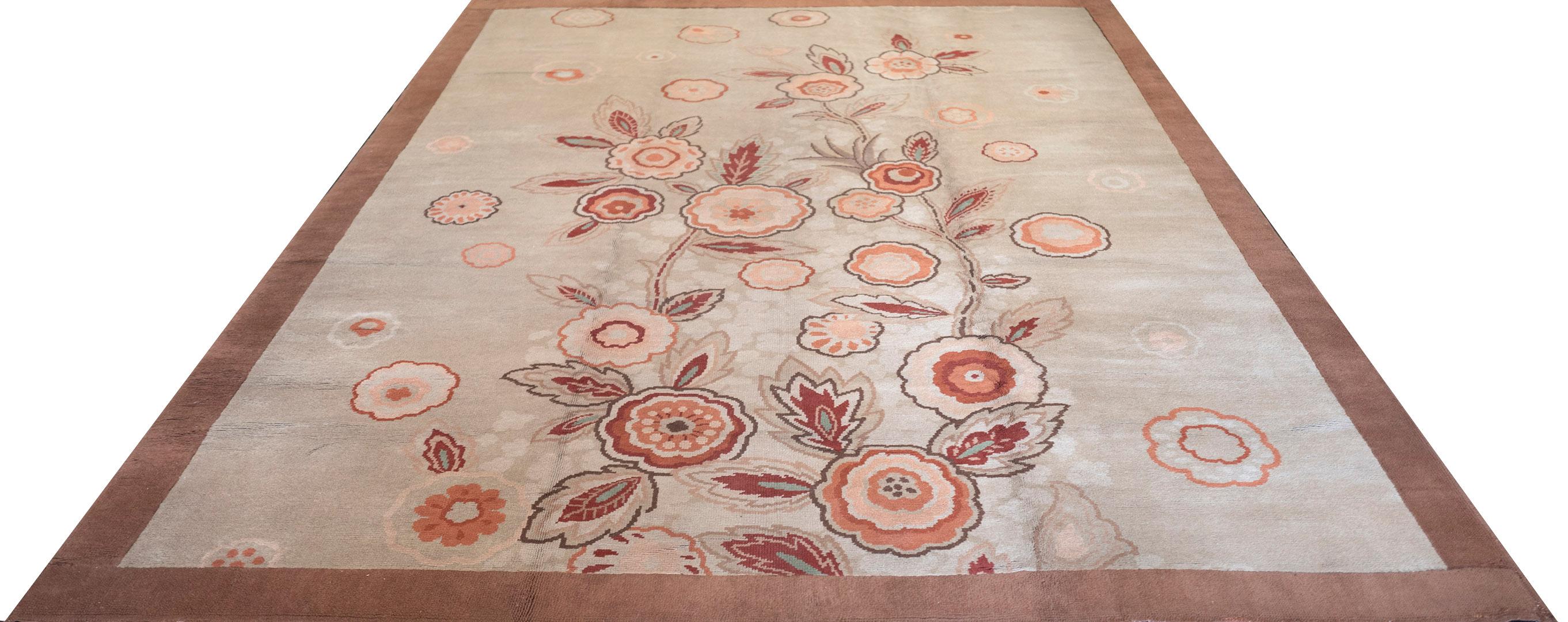 Handwoven European Floral Rug In Good Condition For Sale In West Hollywood, CA