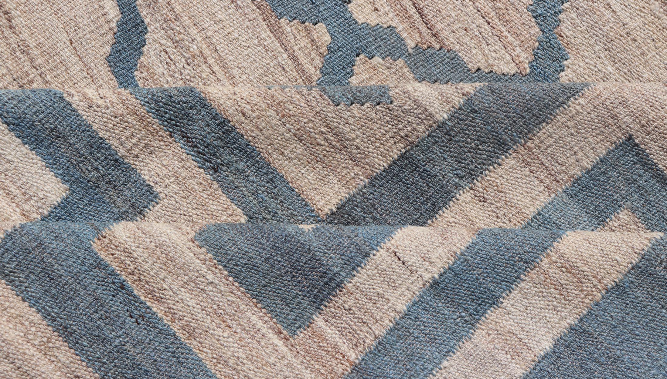 Hand-Woven Flatweave Kilim in Wool with Geometric Diamond & Greek Key Design For Sale 5