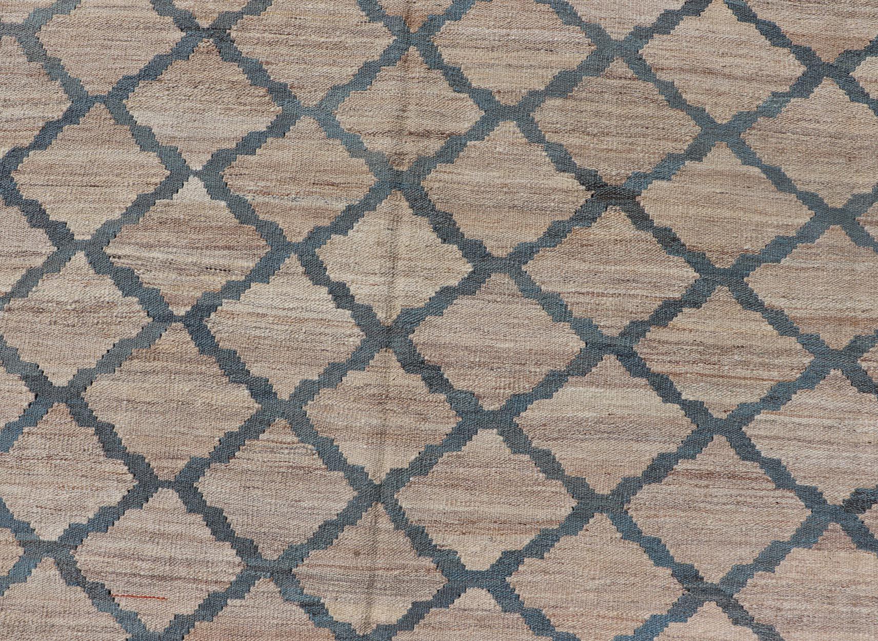 Hand-Woven Flatweave Kilim in Wool with Geometric Diamond & Greek Key Design For Sale 3
