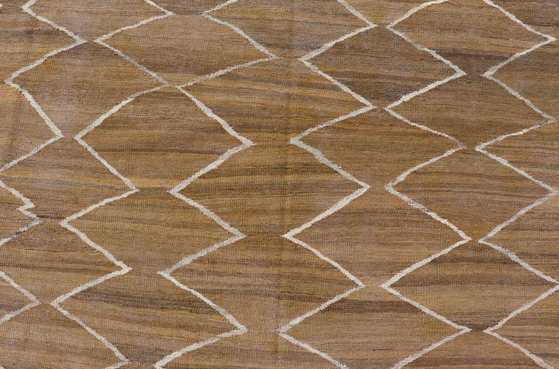 Hand-Woven Flatweave Kilim in Wool with Sub-Geometric Design in Marigold & Ivory For Sale 3