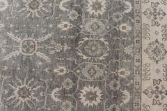 Tappeto indiano Oushak tessuto a mano nei toni del kaki, del grigio e del taupe 8'1 x 12'2