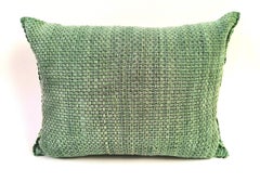 Tissé à la main  Coussin en cuir vert vif de forme oblongue
