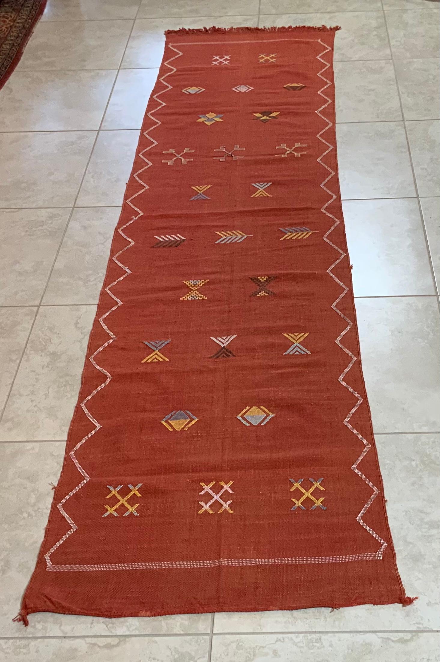 Hand Woven Moroccan Cactus Style Silk Flat-Weave Kilim Runner For Sale 6