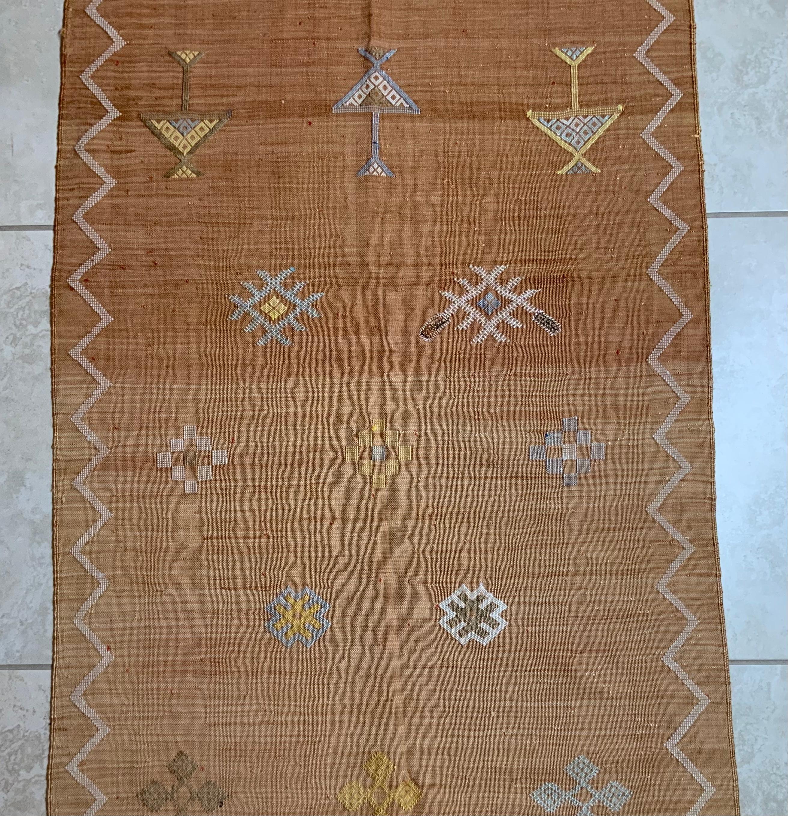 Hand Woven Moroccan Cactus Silk Style Flat-Weave Kilim Runner 1