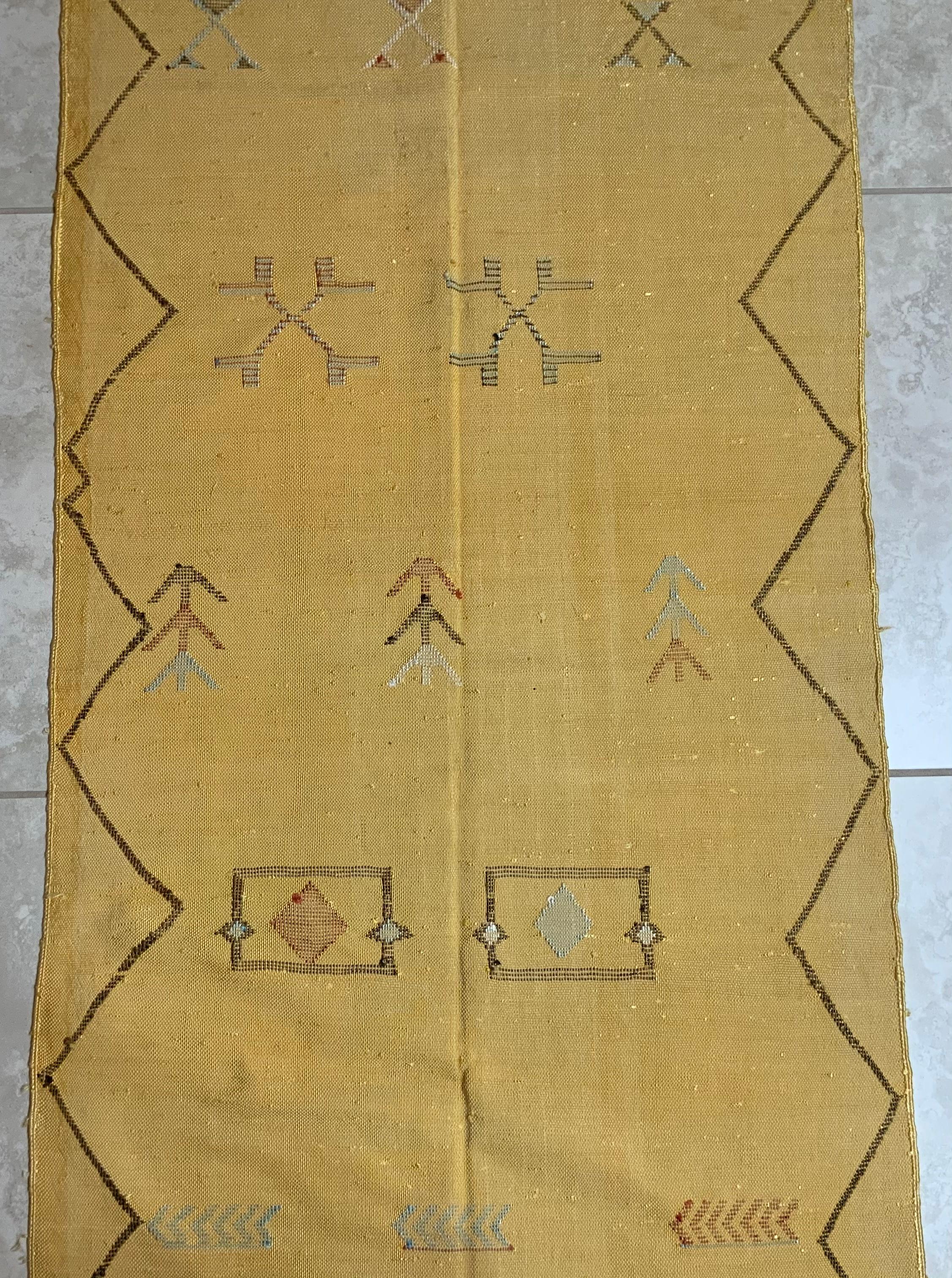 Hand Woven Moroccan Cactus Style Silk Flat-Weave Kilim Runner For Sale 3